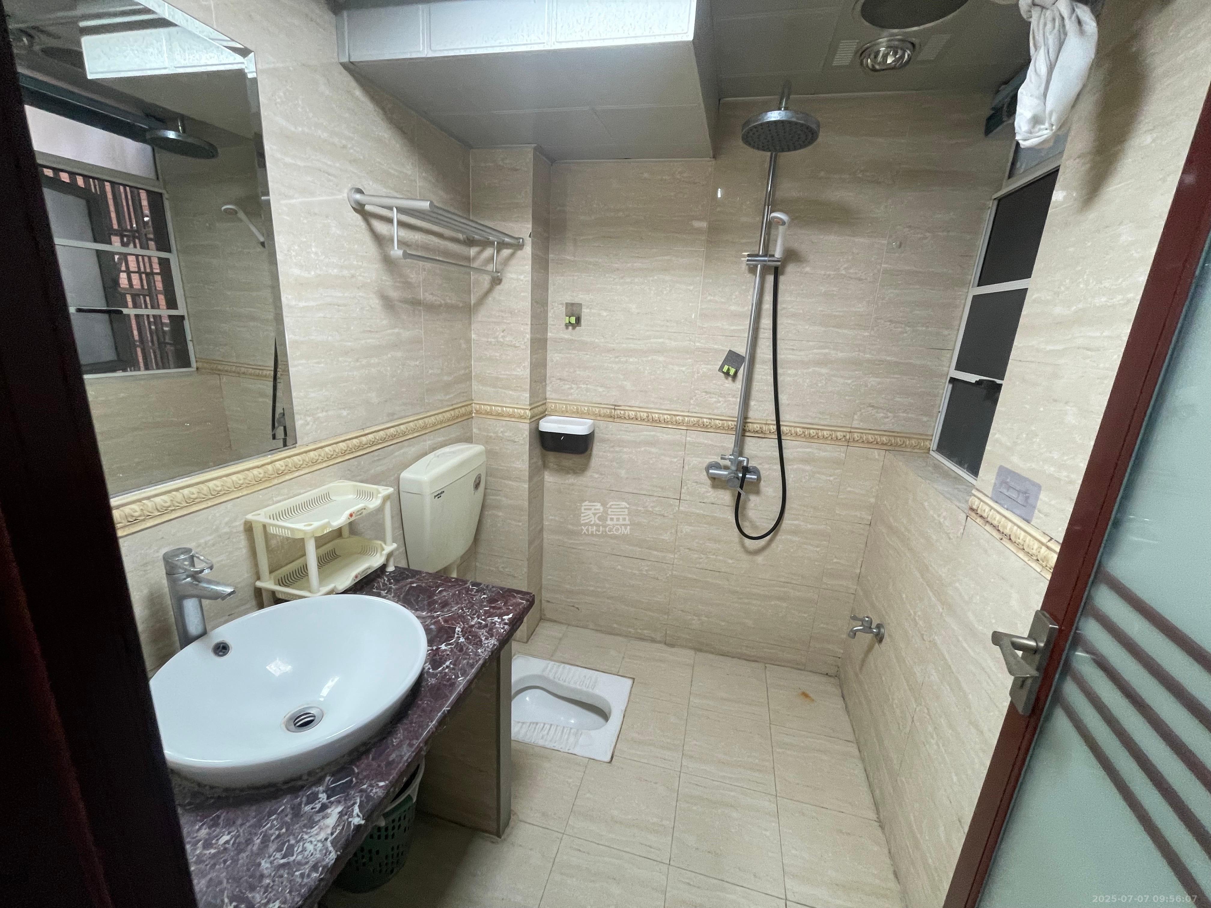 福乐康城  3室2厅2卫    2800.0元/月 福乐康城  3室2厅2卫    2800.0元/月室内图