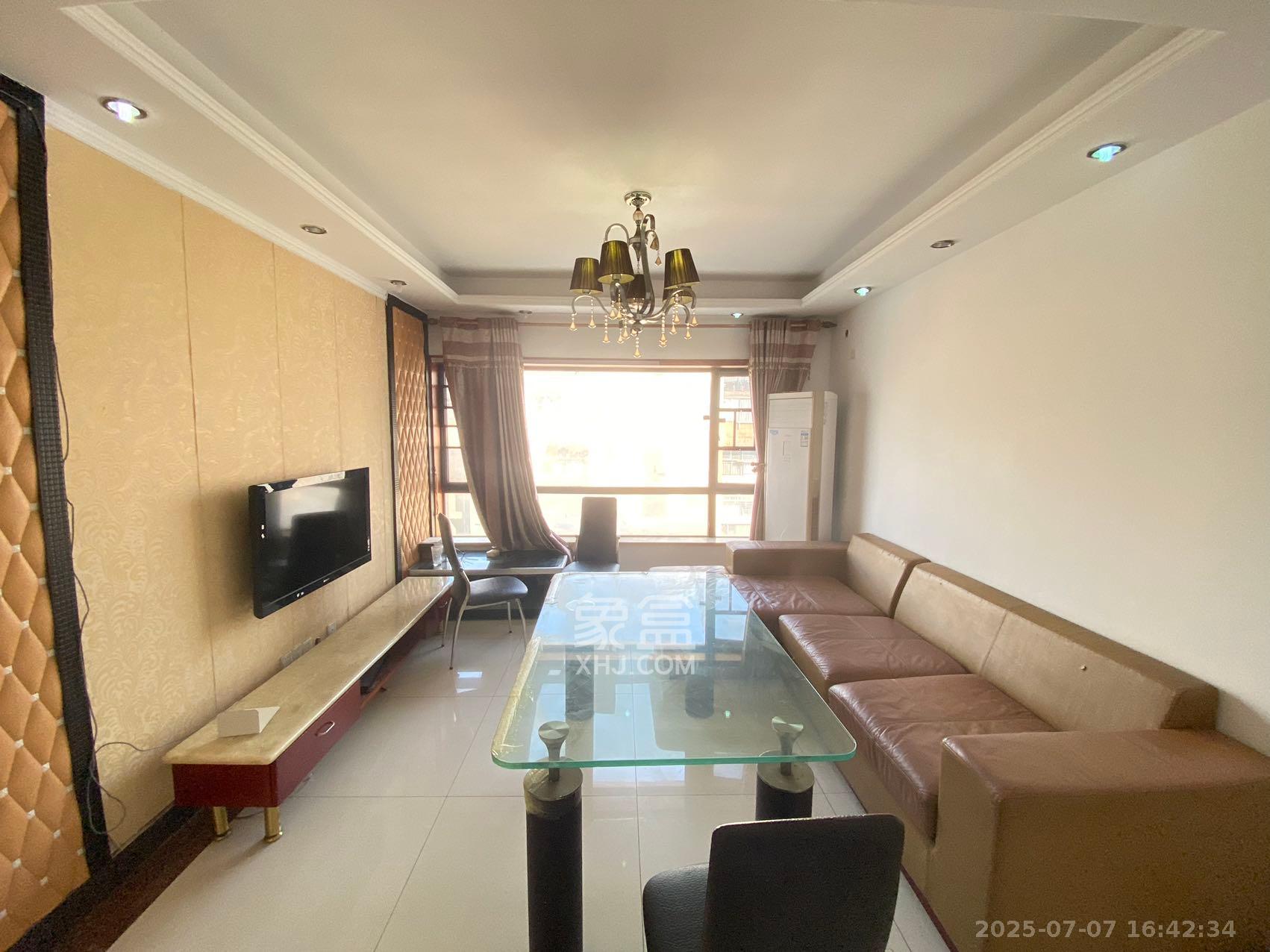 中信文化广场(中信新城二期)  3室2厅1卫    1800.0元/月 中信文化广场(中信新城二期)  3室2厅1卫    1800.0元/月