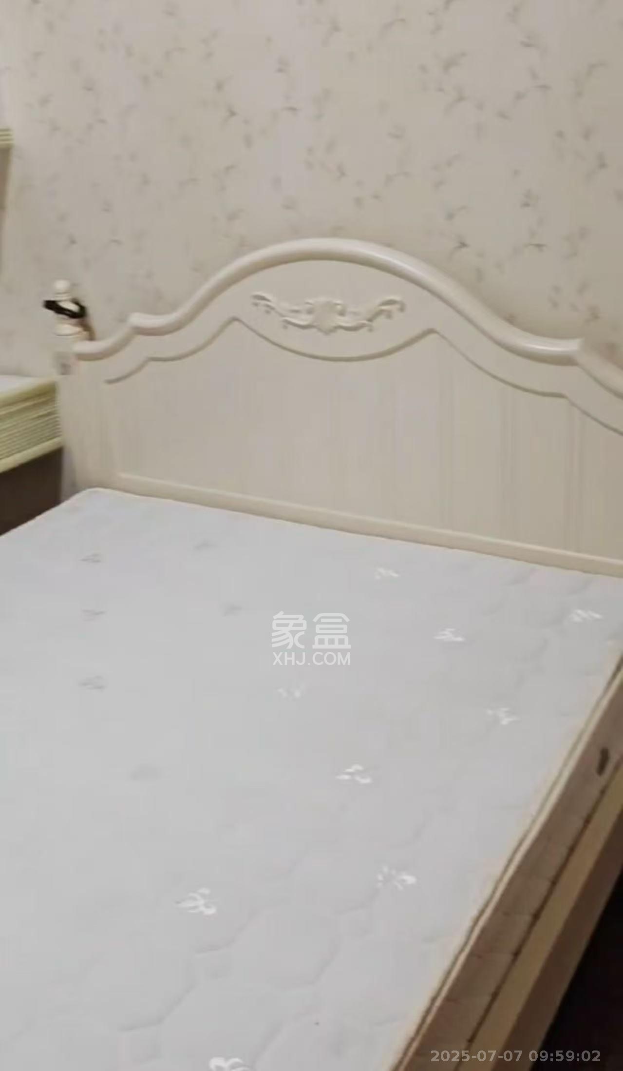 世茂铂翠湾二期  4室2厅2卫   4000.00元/月室内图