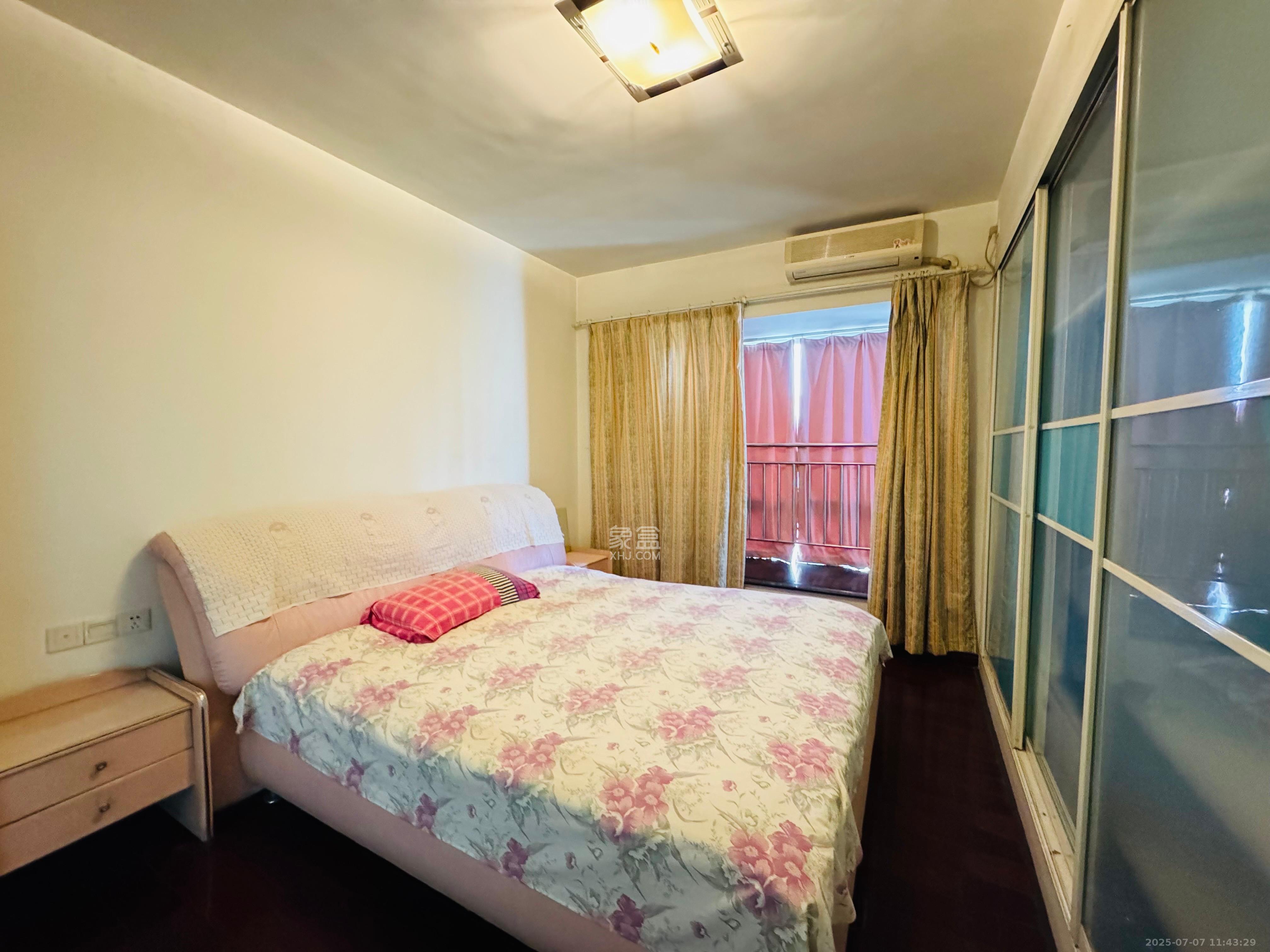 奥克大厦 3室2厅2卫 4000.0元/月 奥克大厦 3室2厅2卫 4000.0元/月室内图