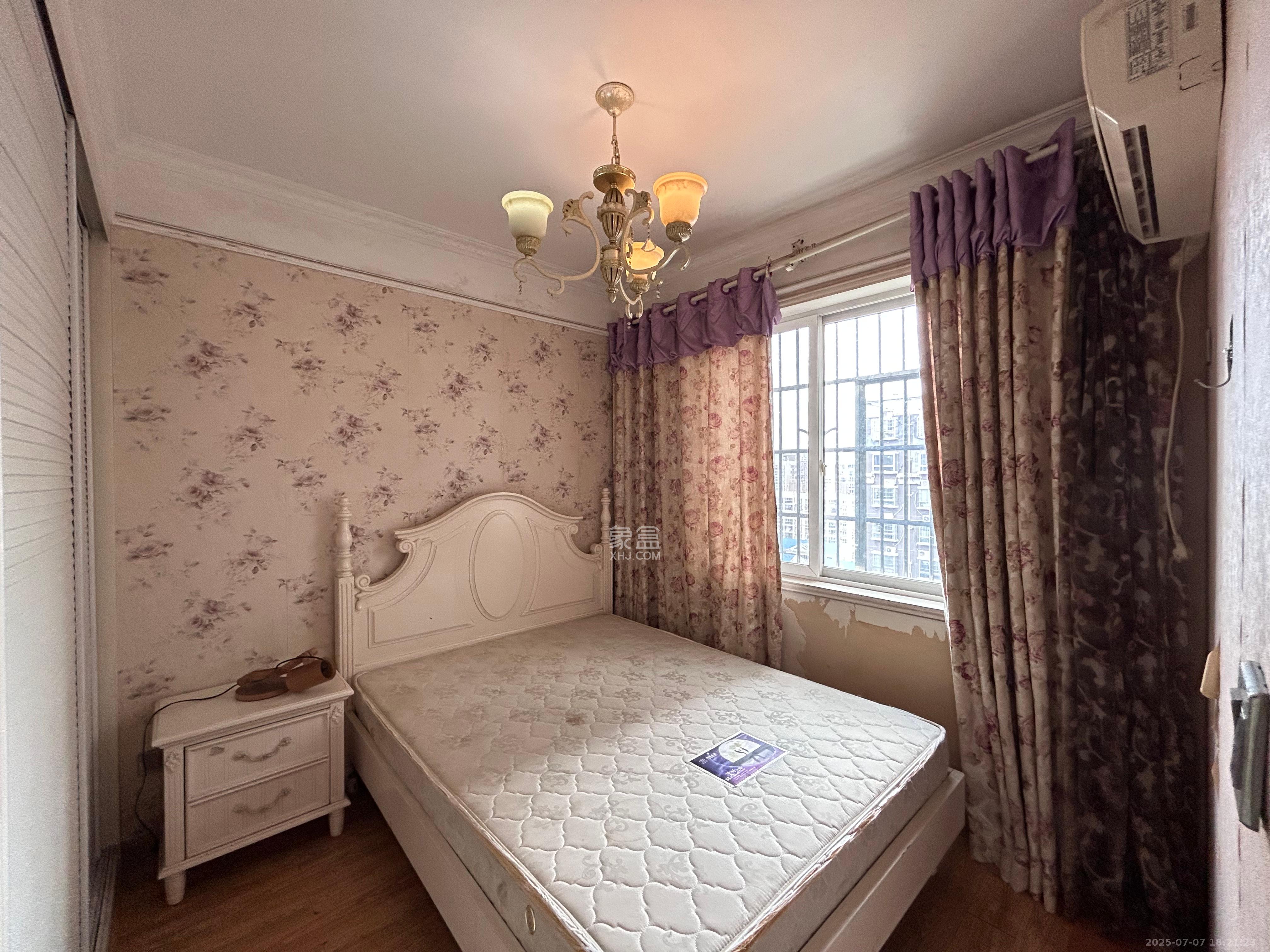 红树湾 2室2厅1卫 1700.0元/月 红树湾 2室2厅1卫 1700.0元/月室内图