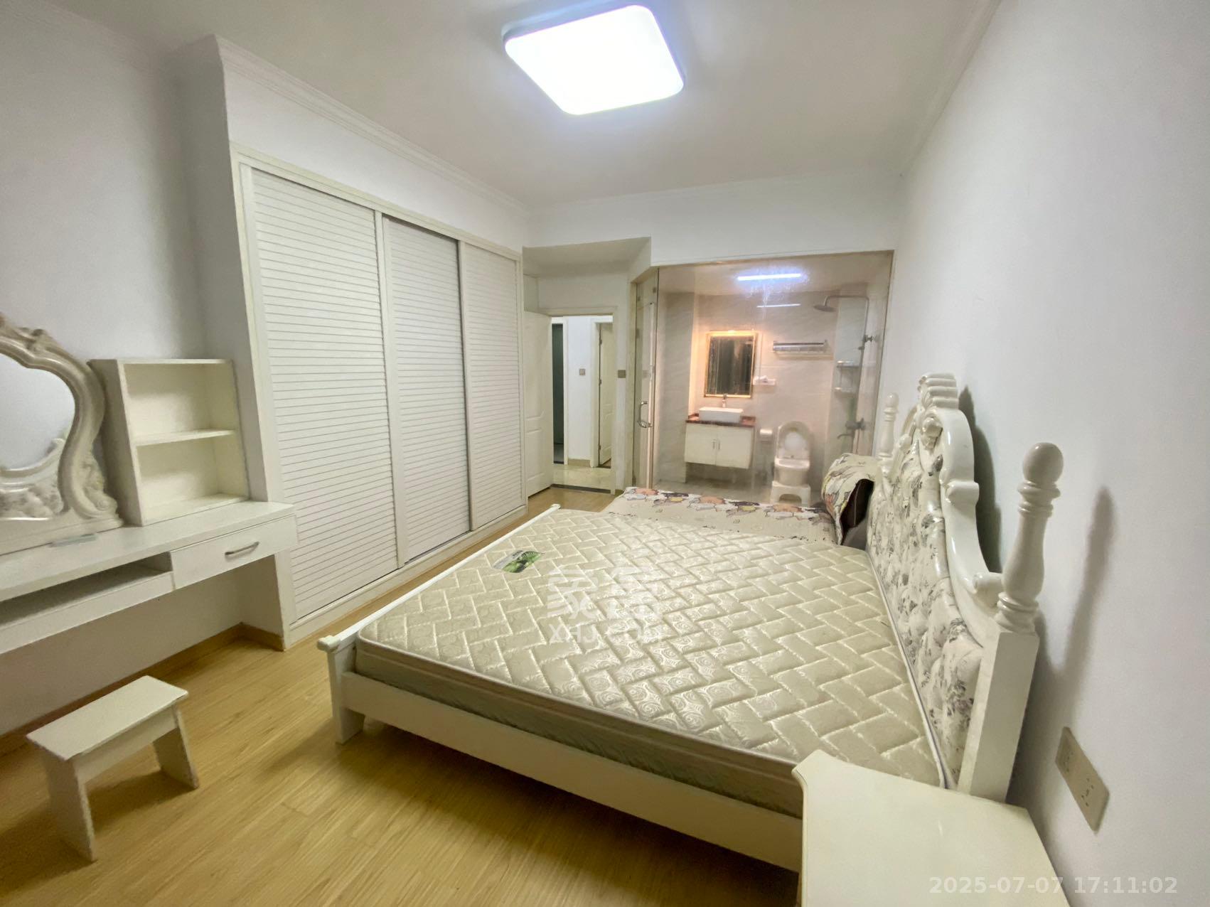 新盛珑璟台 4室2厅2卫 2850.0元/月 新盛珑璟台 4室2厅2卫 2850.0元/月室内图