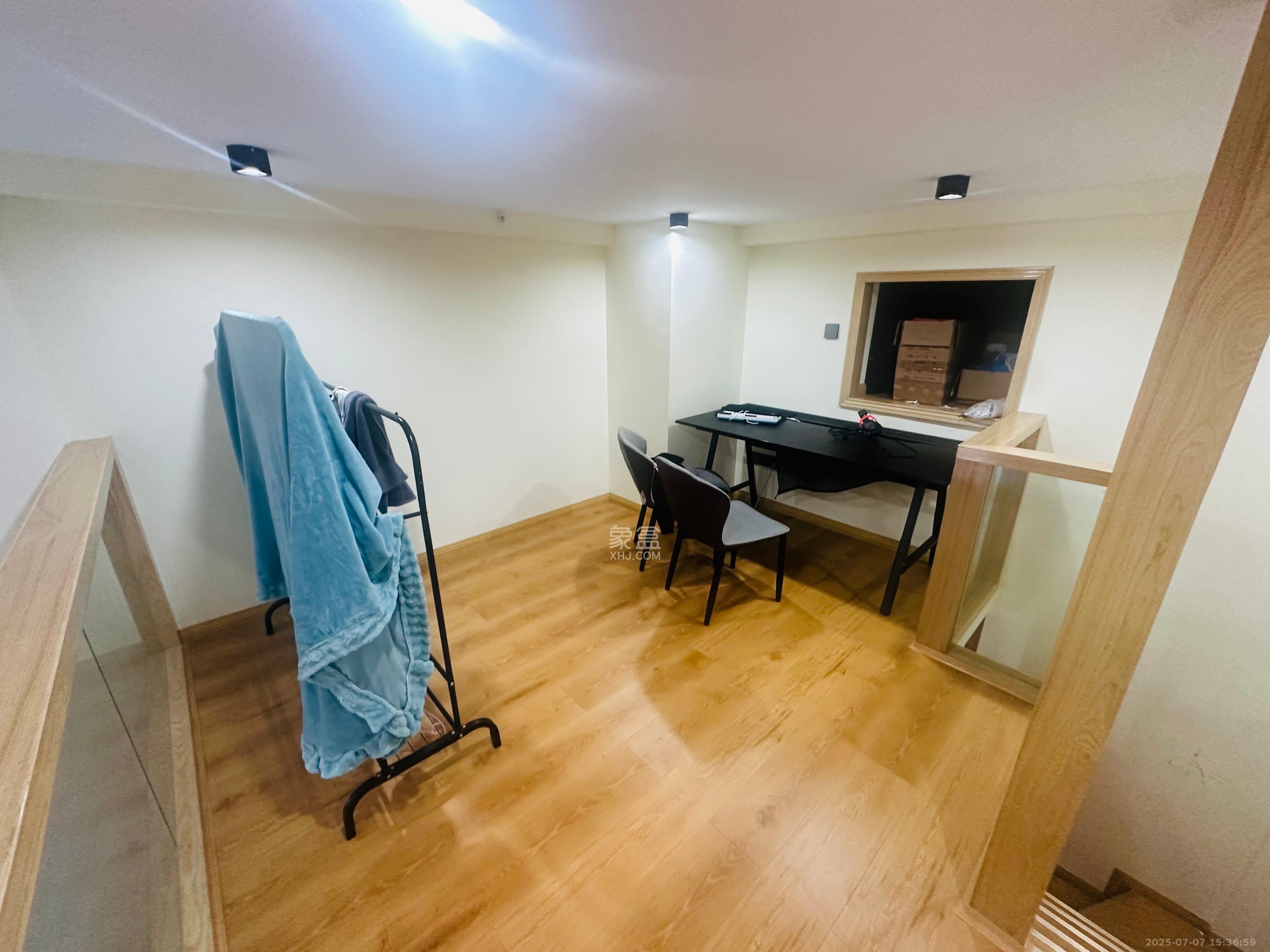 明昇壹城（明昇时代广场）三期  2室1厅1卫    2650.0元/月室内图