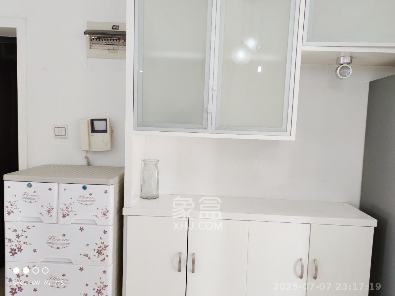 圆梦完美生活  2室2厅1卫    1800.0元/月 圆梦完美生活  2室2厅1卫    1800.0元/月室内图