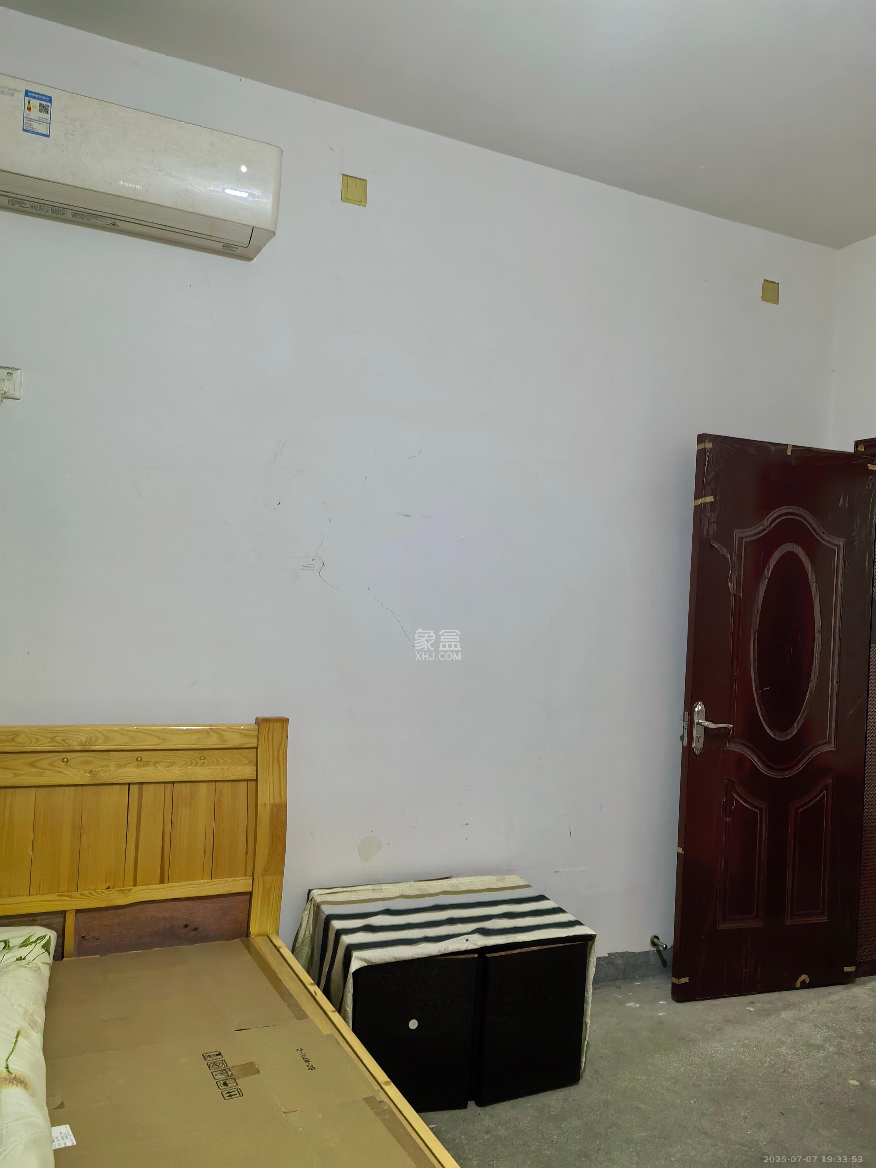 中南汽车世界 3室2厅1卫 1000.0元/月 中南汽车世界 3室2厅1卫 1000.0元/月室内图