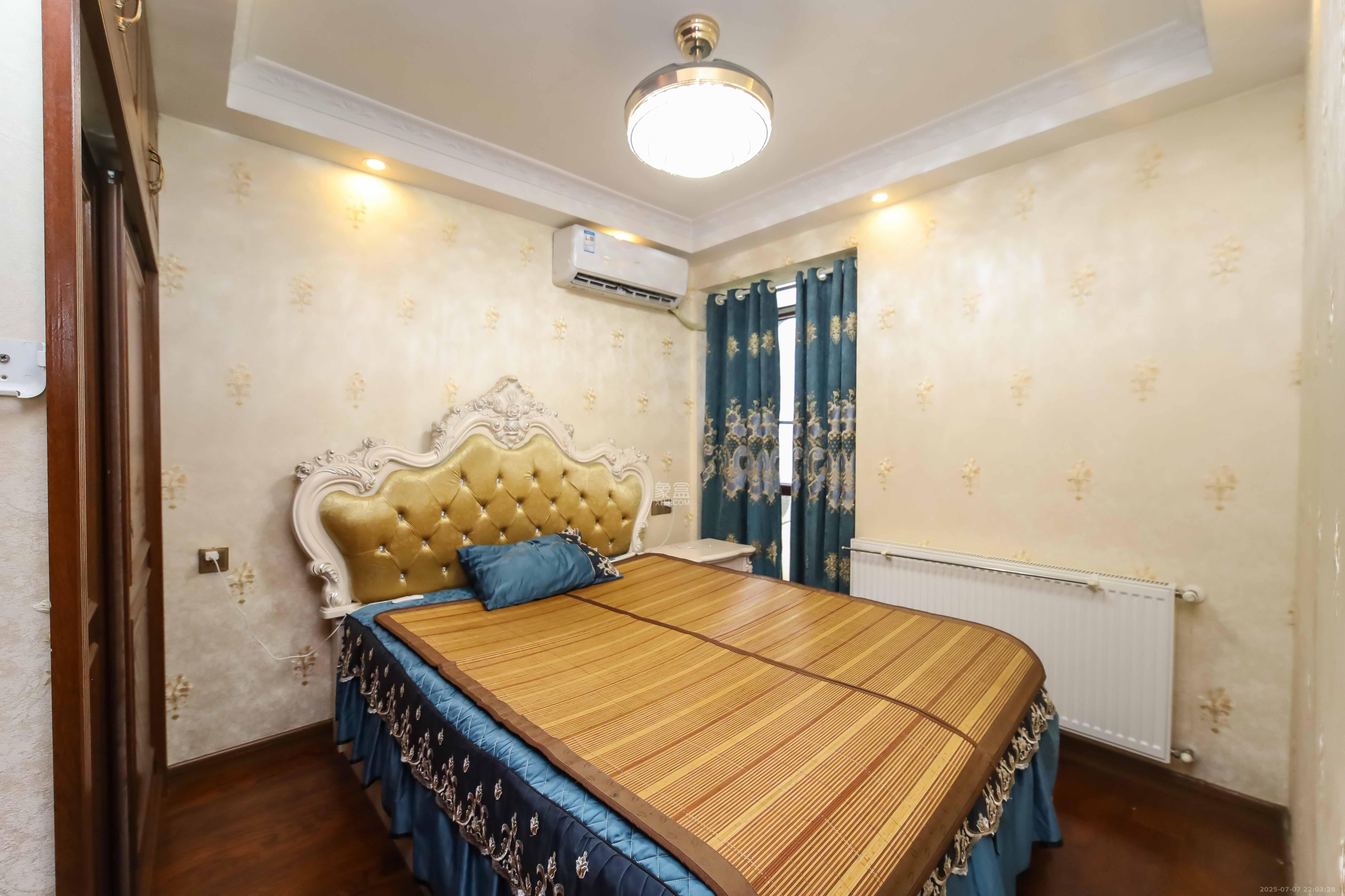 德政园  3室2厅2卫    89.8万 德政园  3室2厅2卫    89.8万卧室