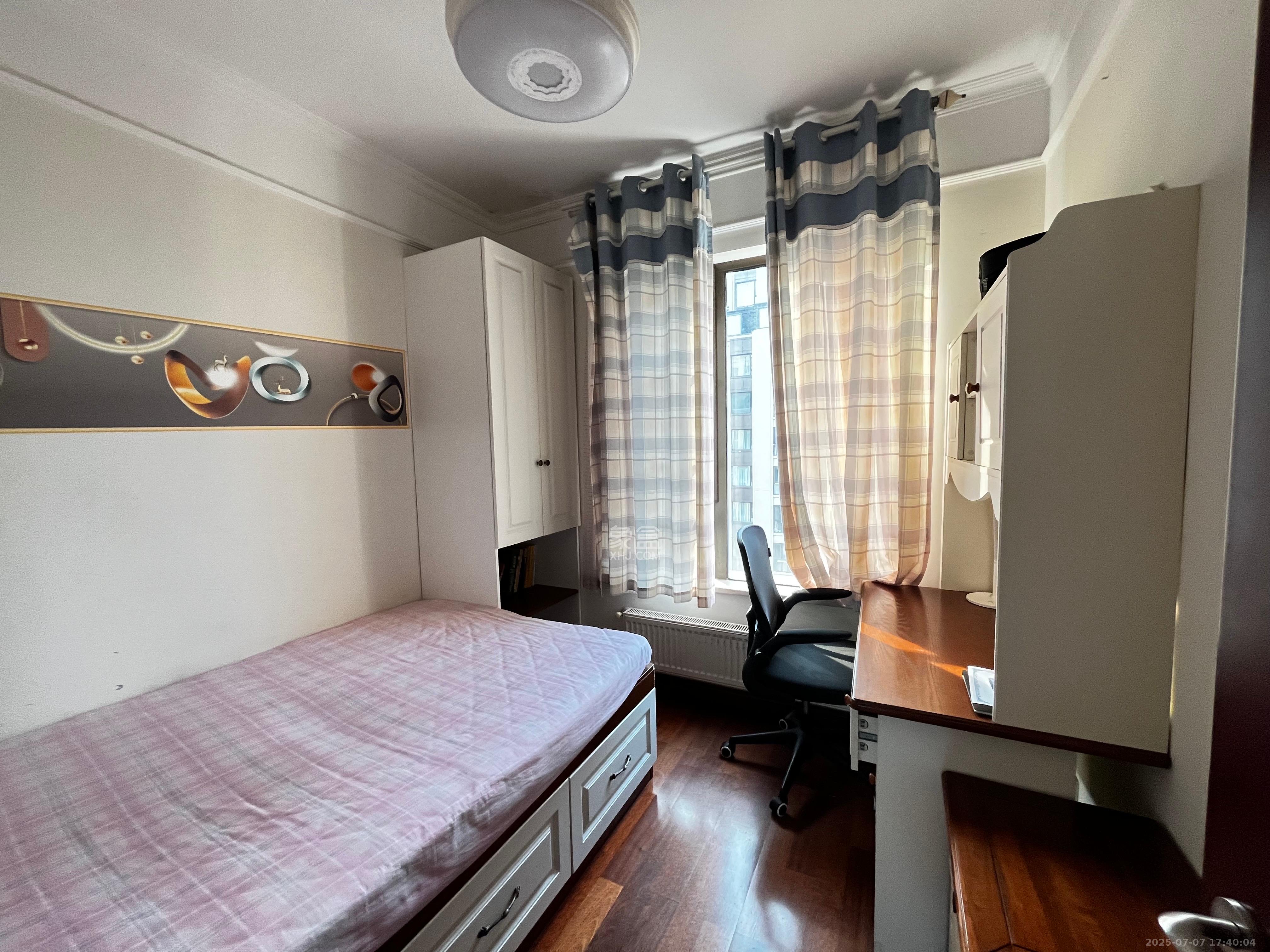 金茂梅溪湖  4室2厅2卫    4000.0元/月室内图