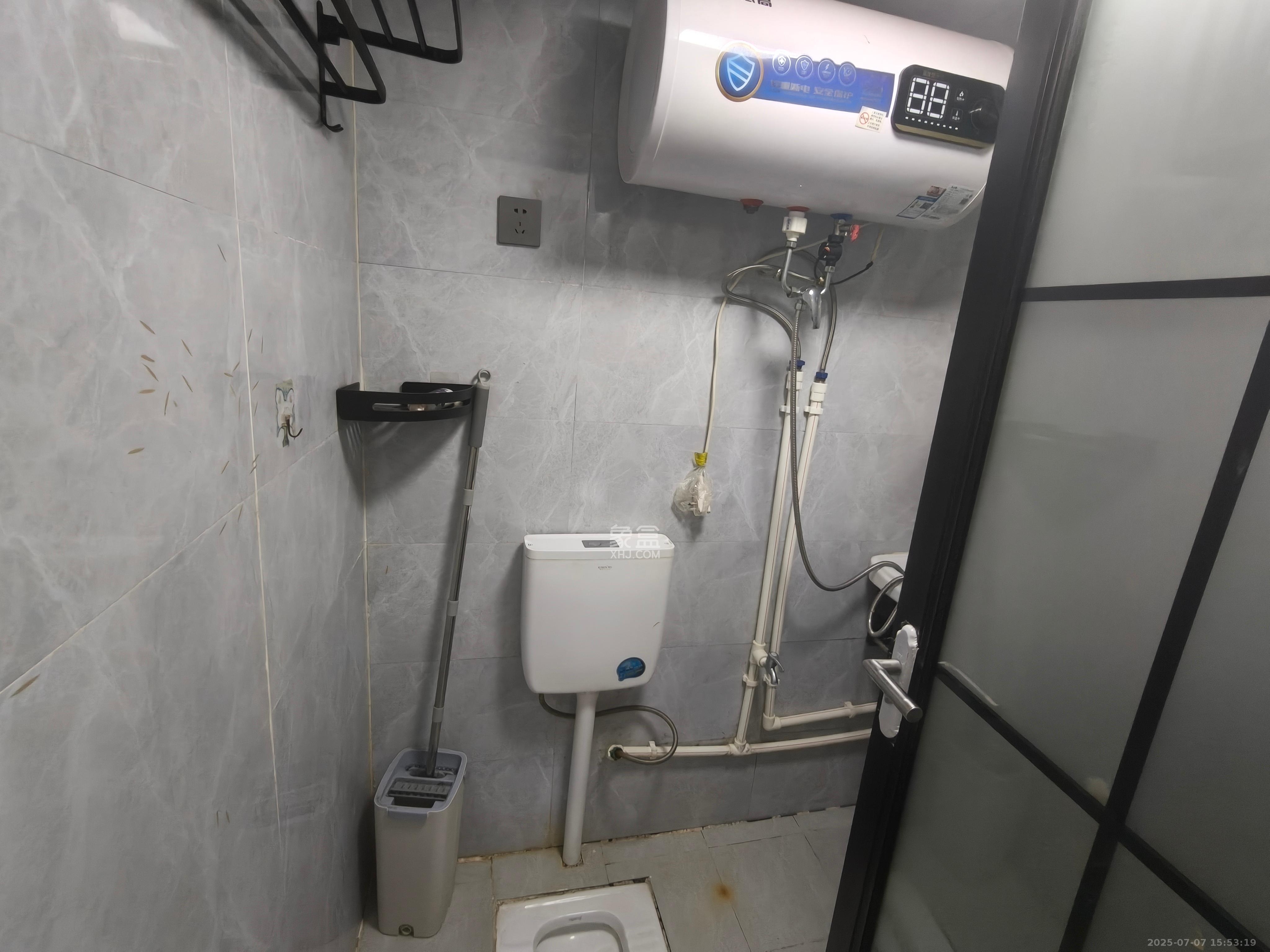 新长海广场 1室0厅0卫 1050.0元/月 新长海广场 1室0厅0卫 1050.0元/月室内图