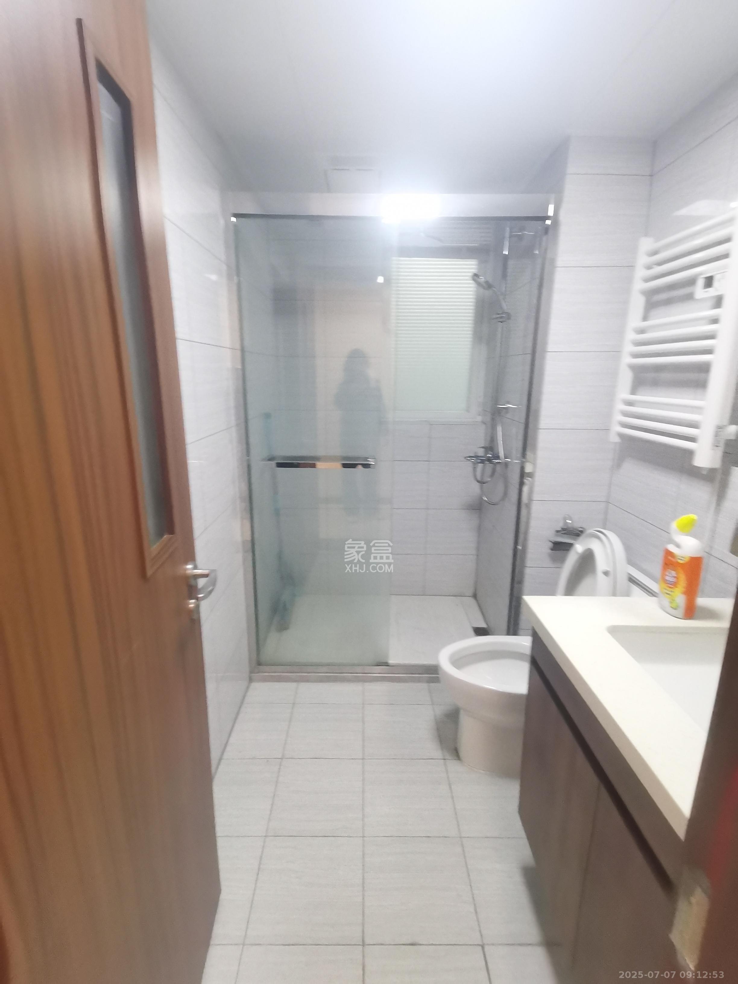 中欣楚天御府E区  3室2厅2卫   3200.00元/月室内图