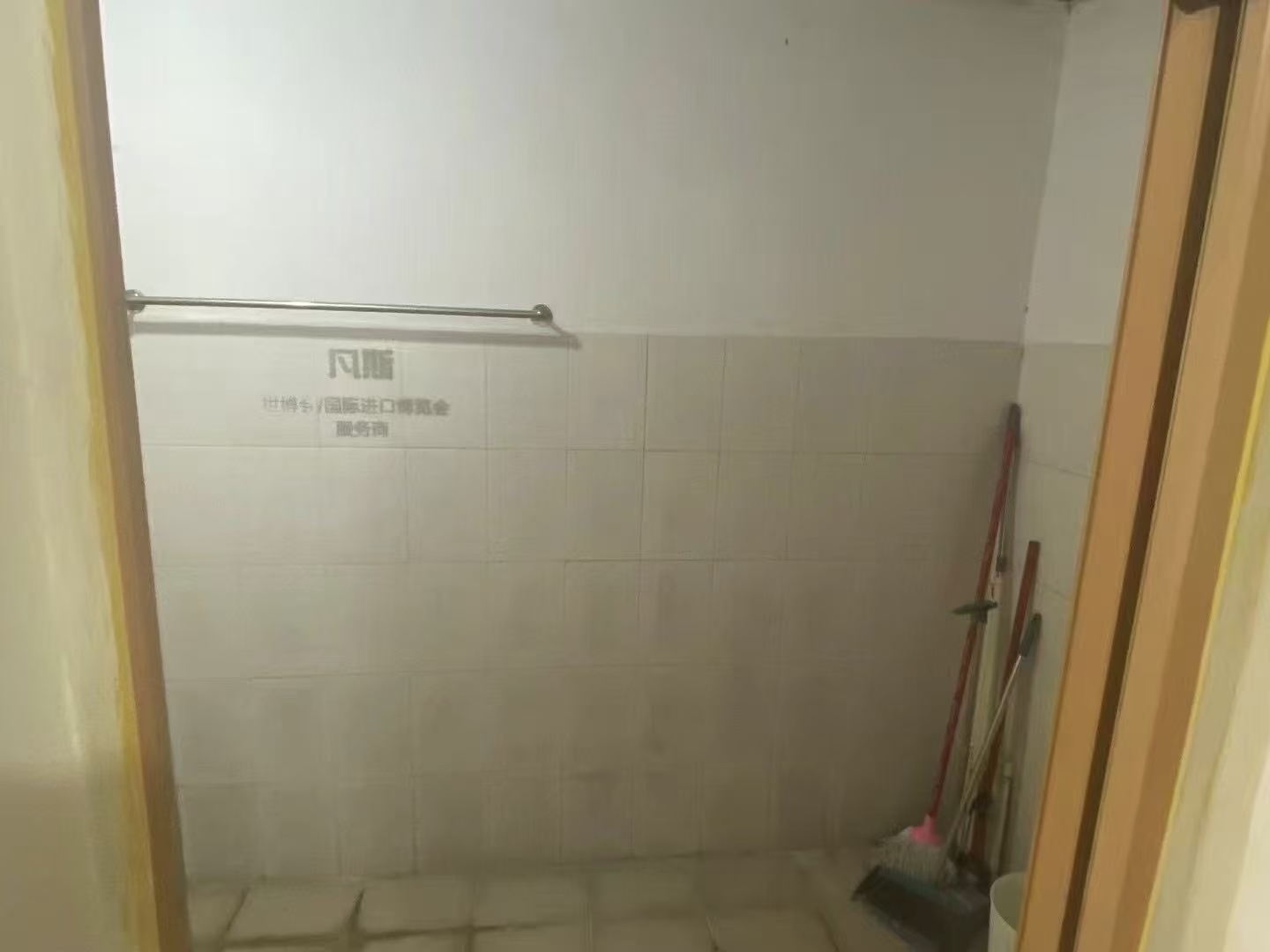 金侨大厦  1室0厅0卫   1600.00元/月室内图