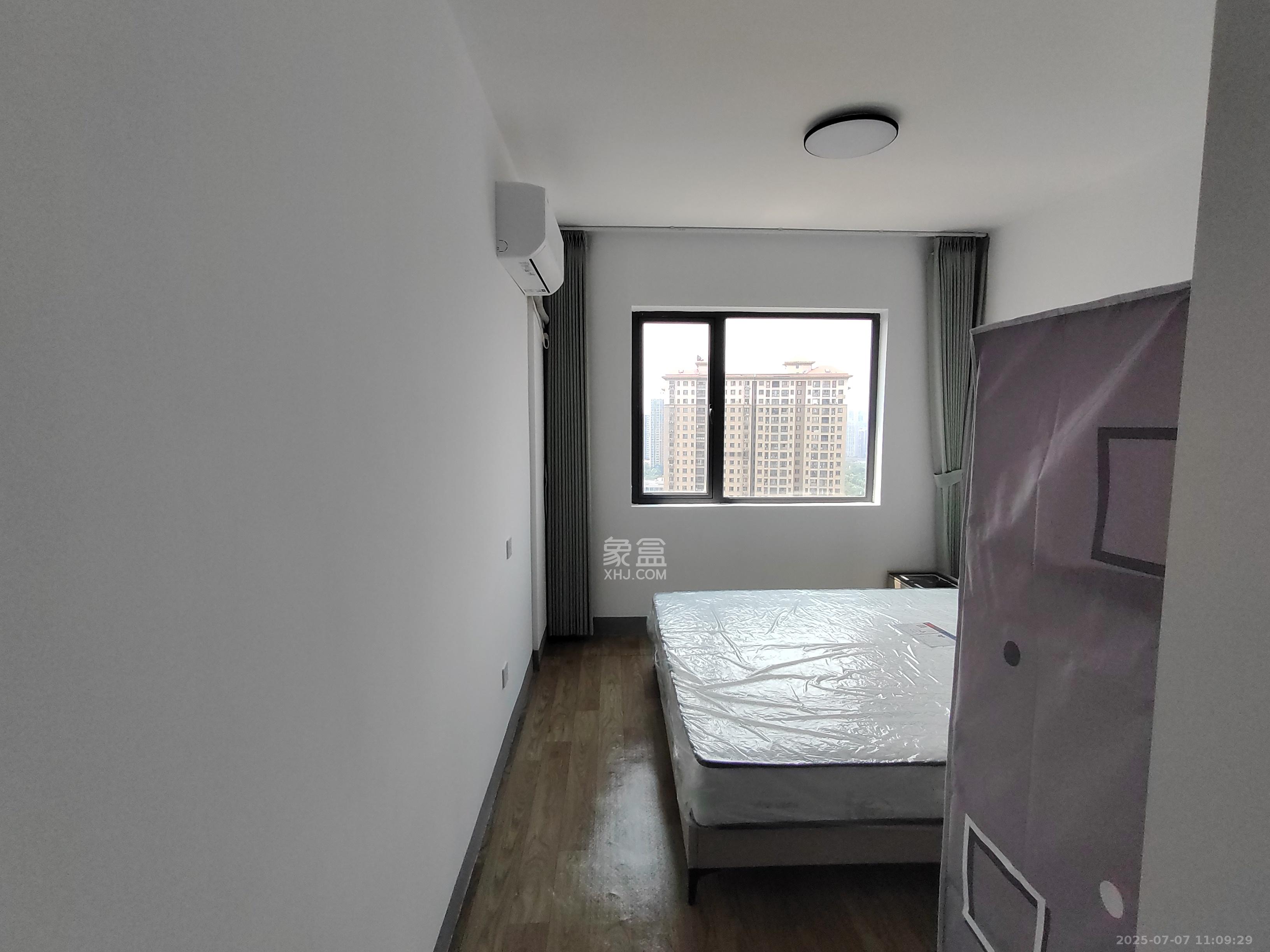 荣盛岳麓峰景 3室2厅2卫 1900.0元/月 荣盛岳麓峰景 3室2厅2卫 1900.0元/月室内图