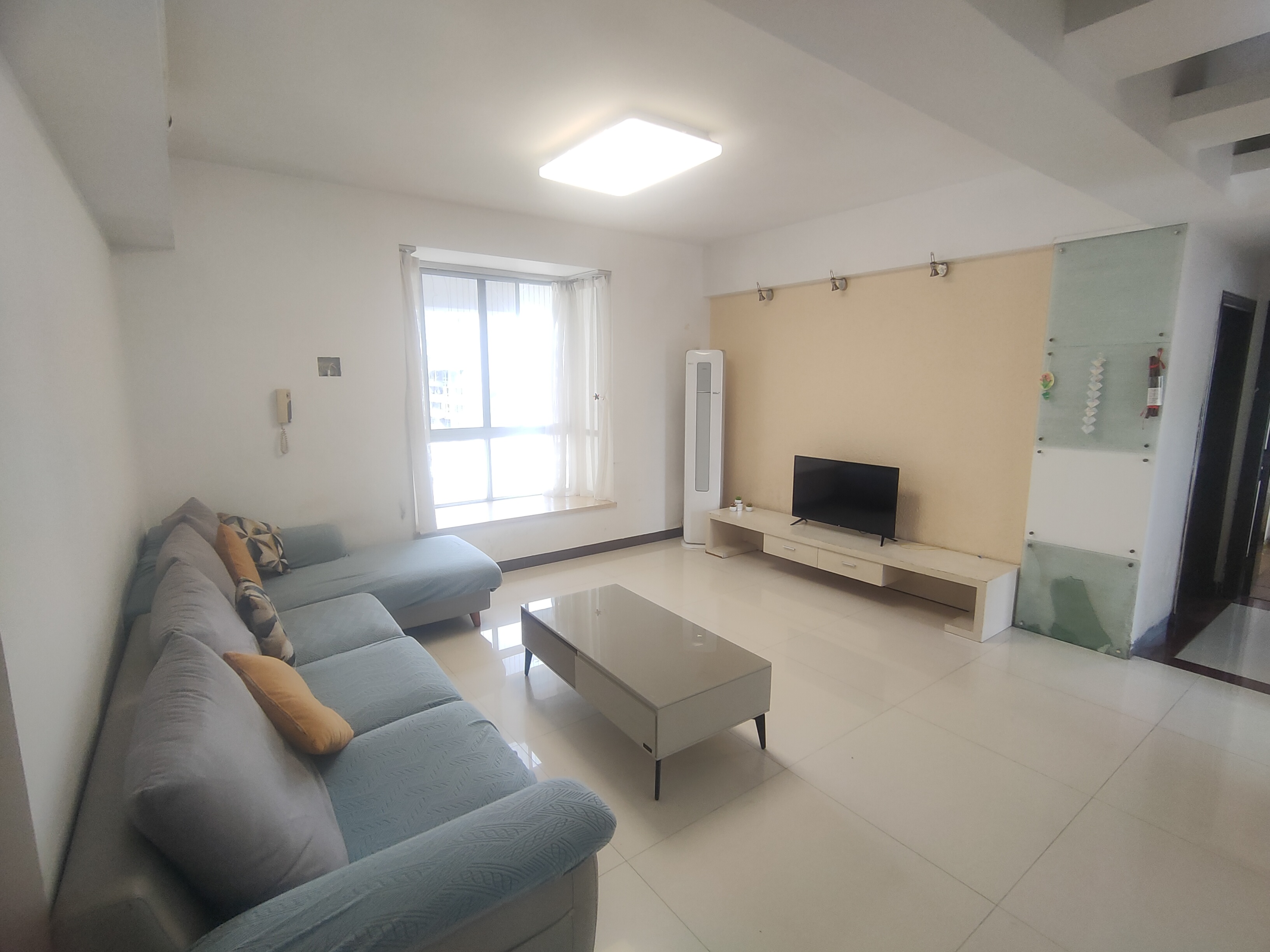 金山广场 3室2厅2卫 2800.0元/月 金山广场 3室2厅2卫 2800.0元/月室内图