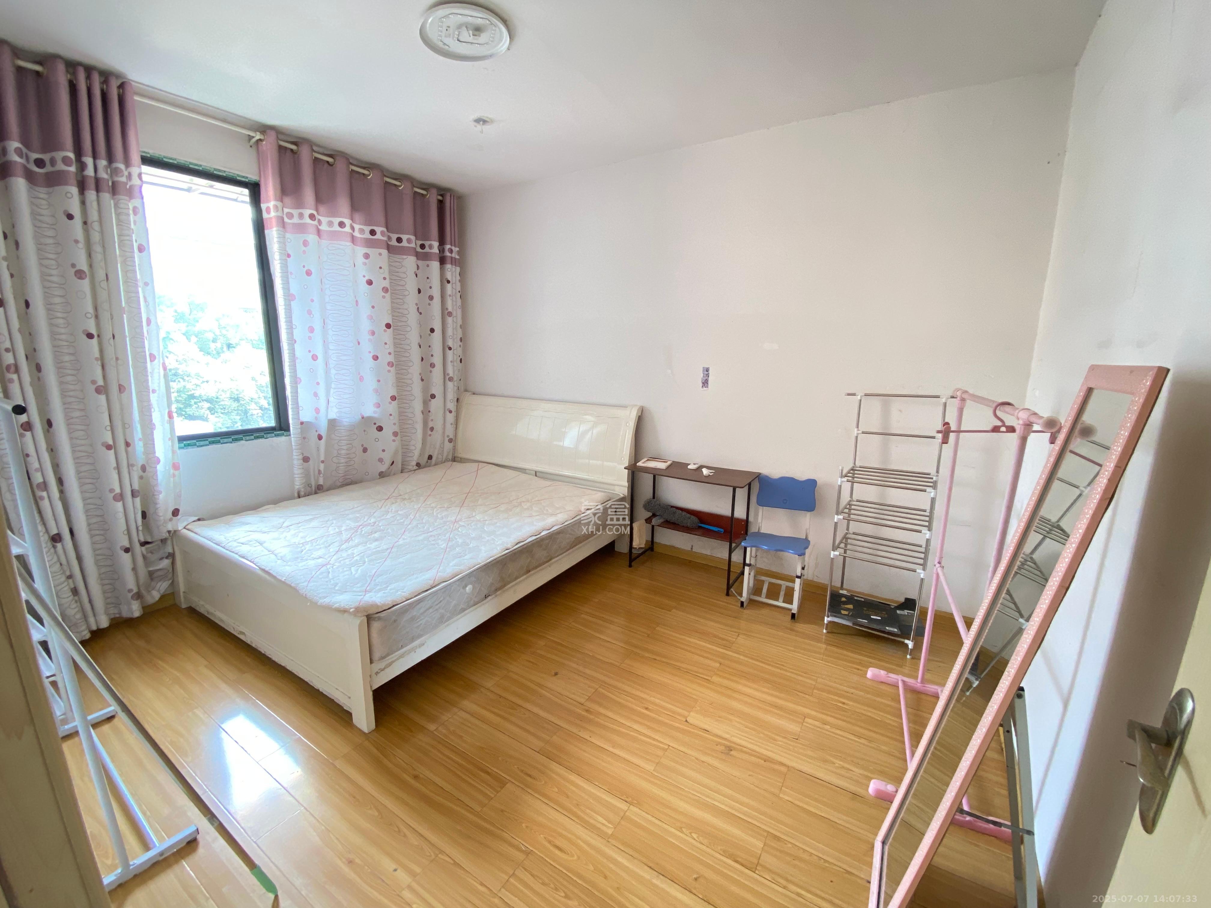 长岭包装宿舍  2室2厅1卫   1600.00元/月室内图