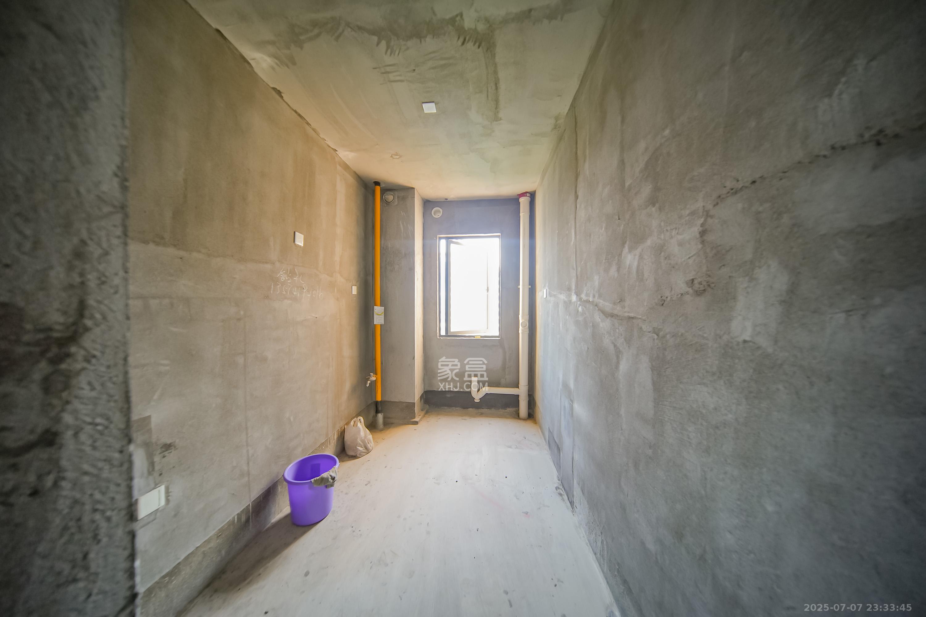 建投象山国际  3室2厅2卫   118.00万厨房