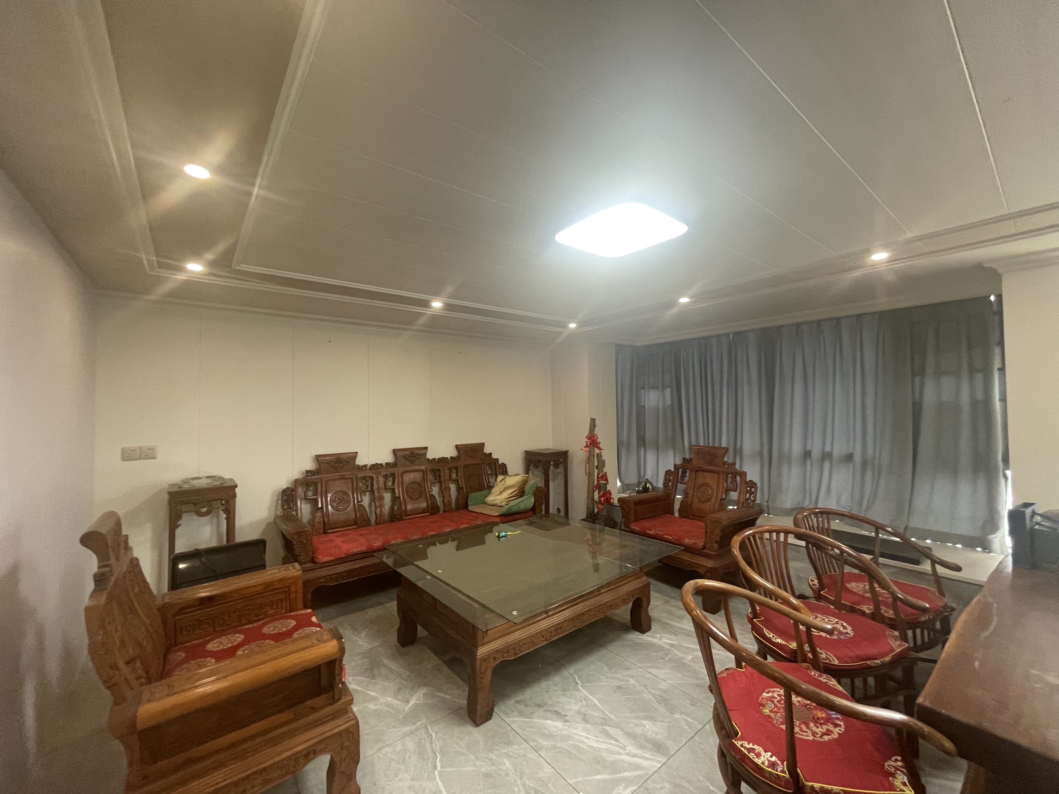 万达广场骏豪仕家(万达公馆)  2室1厅1卫    6000.0元/月 万达广场骏豪仕家(万达公馆)  2室1厅1卫    6000.0元/月室内图