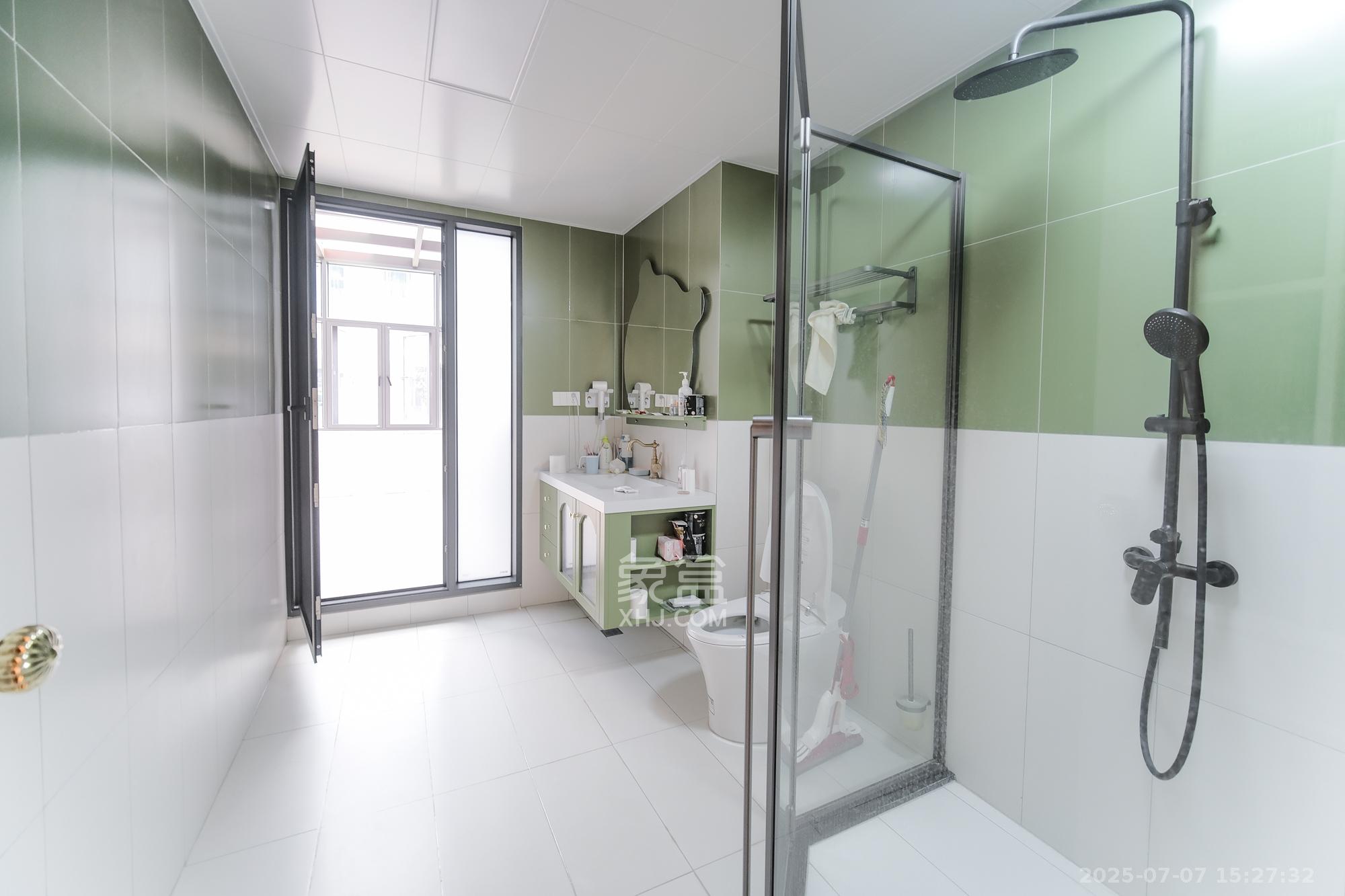 碧桂园翘楚棠  5室2厅3卫    450.0万 碧桂园翘楚棠  5室2厅3卫    450.0万卫生间