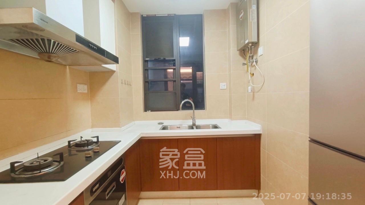 旺德府恺悦国际  3室2厅2卫   2600.00元/月室内图