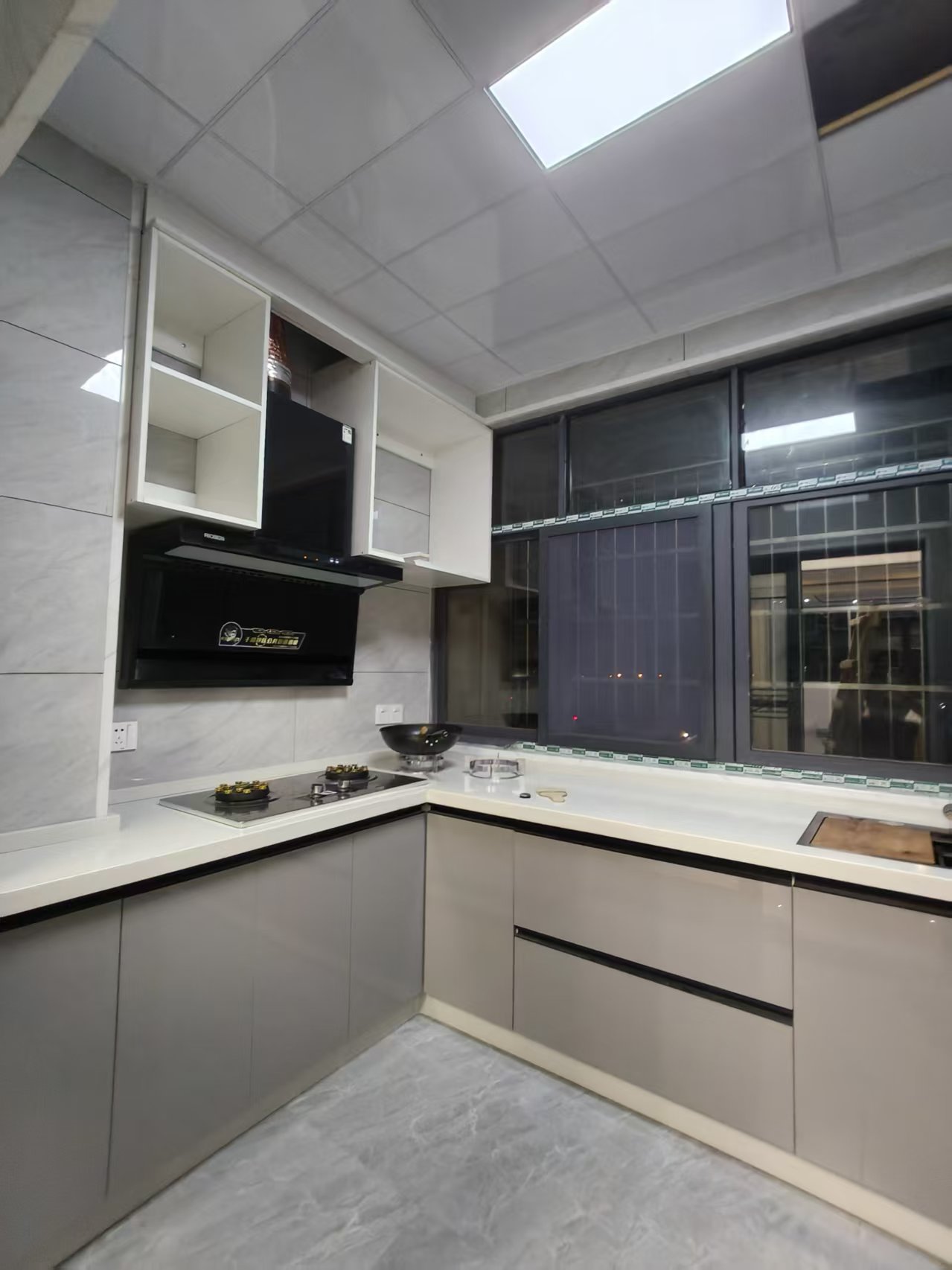 银城久福世家 2室2厅1卫 1800.0元/月 银城久福世家 2室2厅1卫 1800.0元/月室内图