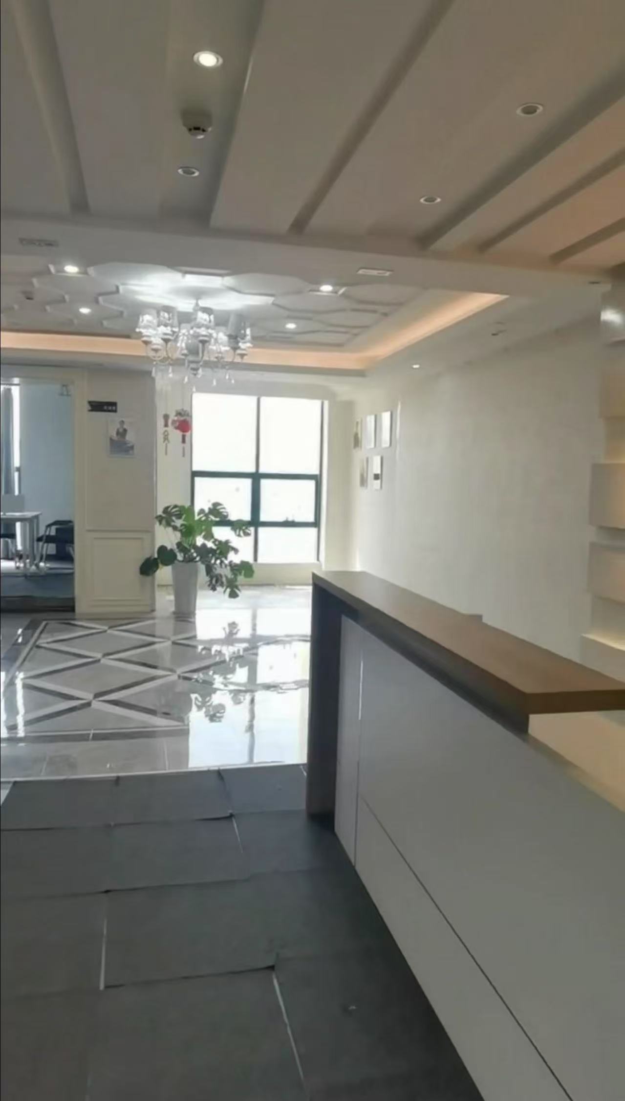 星华大厦 1室0厅0卫 8200.0元/月 星华大厦 1室0厅0卫 8200.0元/月室内图