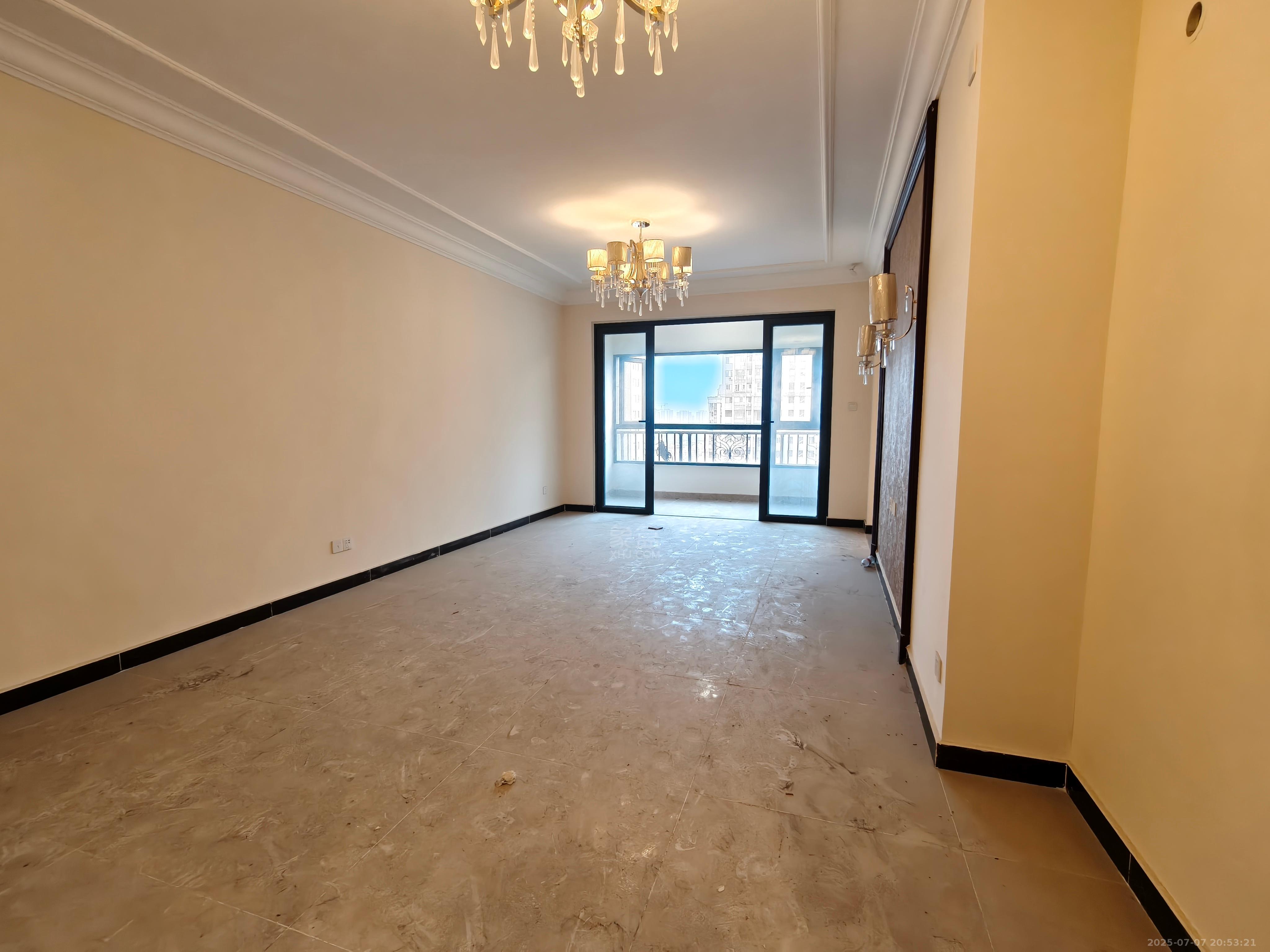 恒大华府 3室2厅1卫 1500.0元/月 恒大华府 3室2厅1卫 1500.0元/月室内图