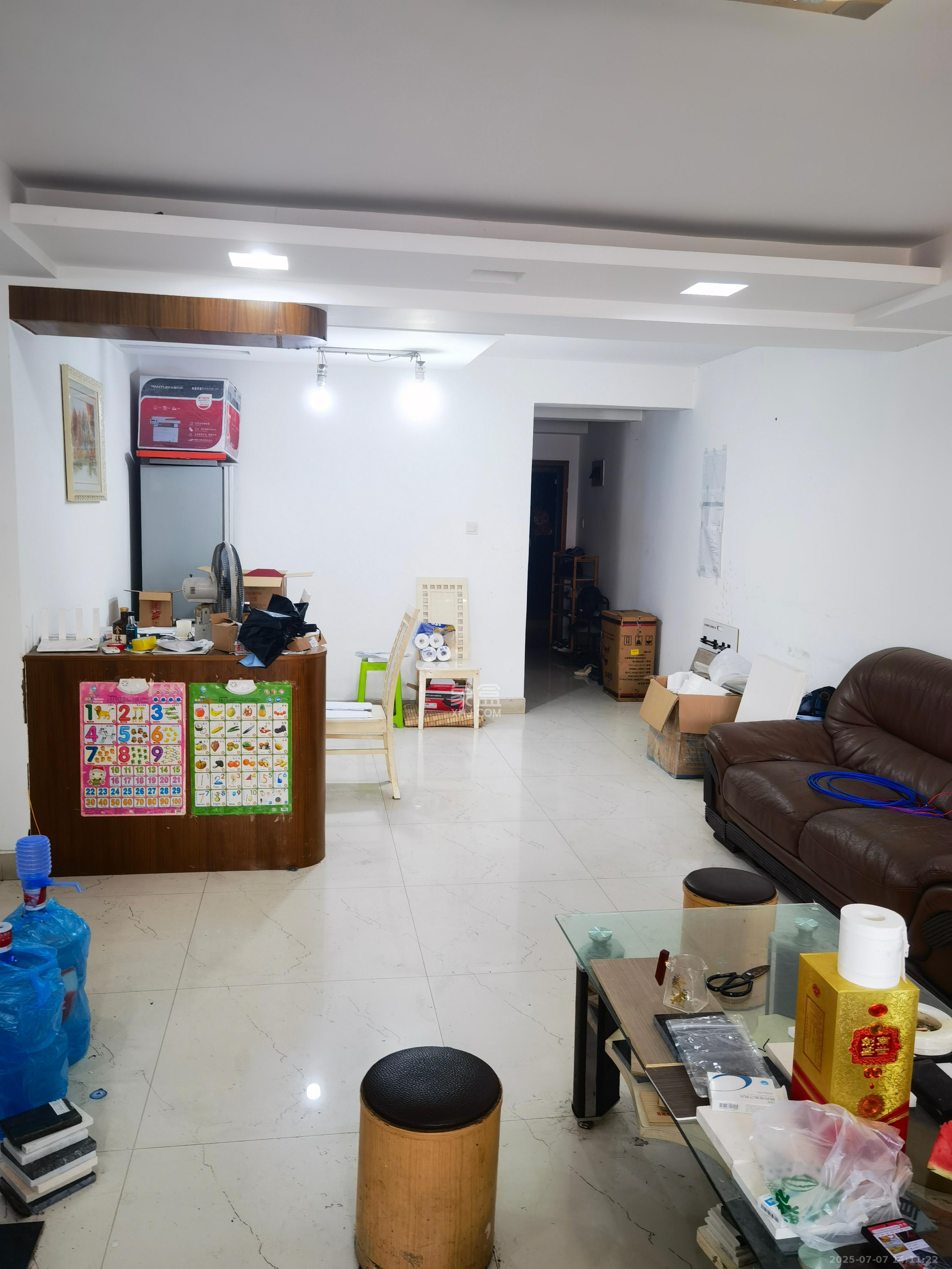 森宇佳园  4室1厅2卫   3200.00元/月