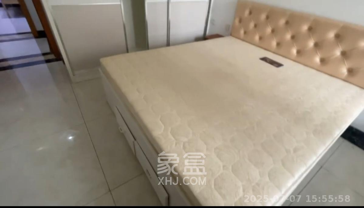 金科时代中心  3室1厅1卫   2100.00元/月室内图