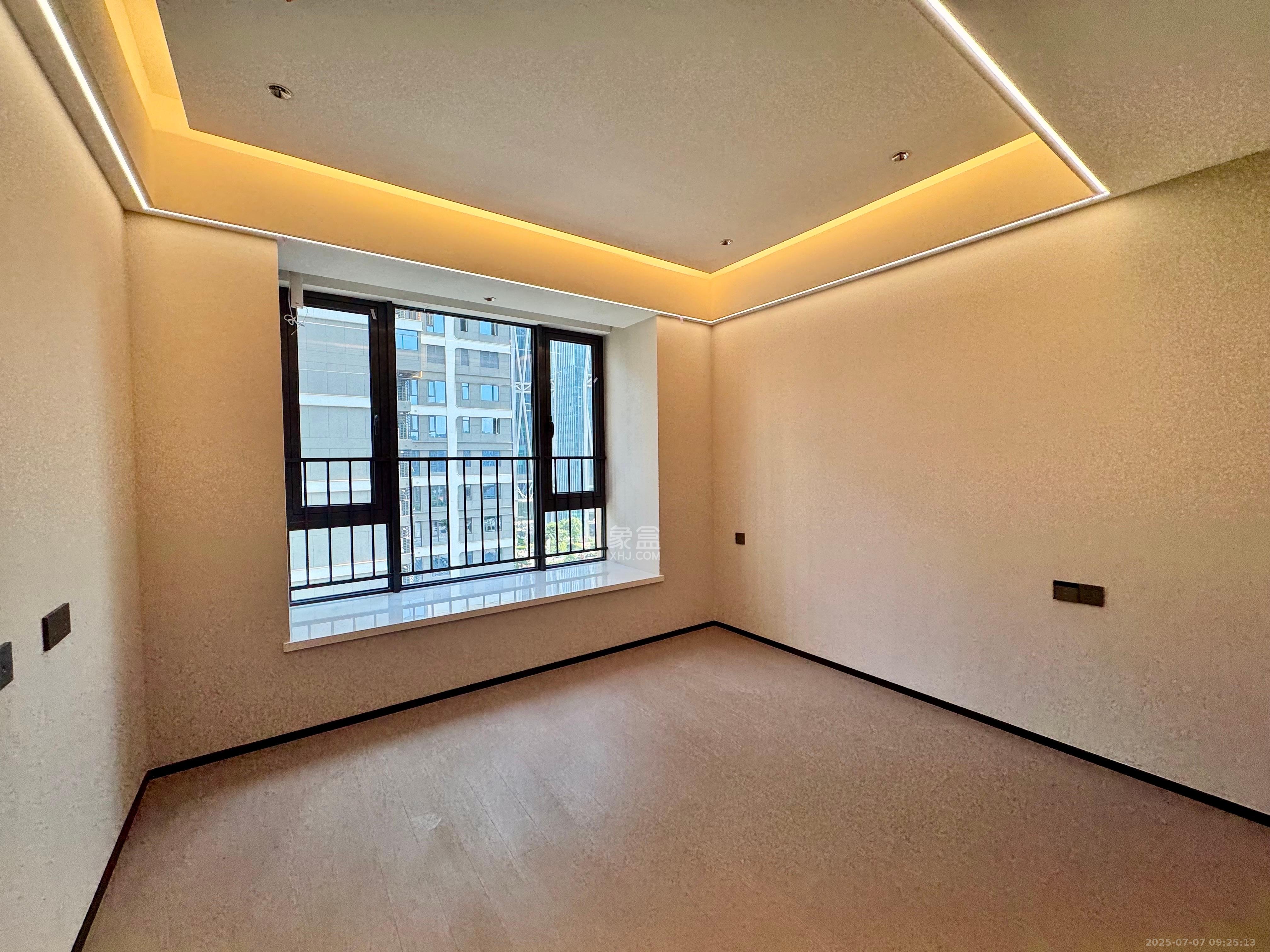 旭辉铂悦湘江 4室2厅3卫 12000.0元/月 旭辉铂悦湘江 4室2厅3卫 12000.0元/月室内图