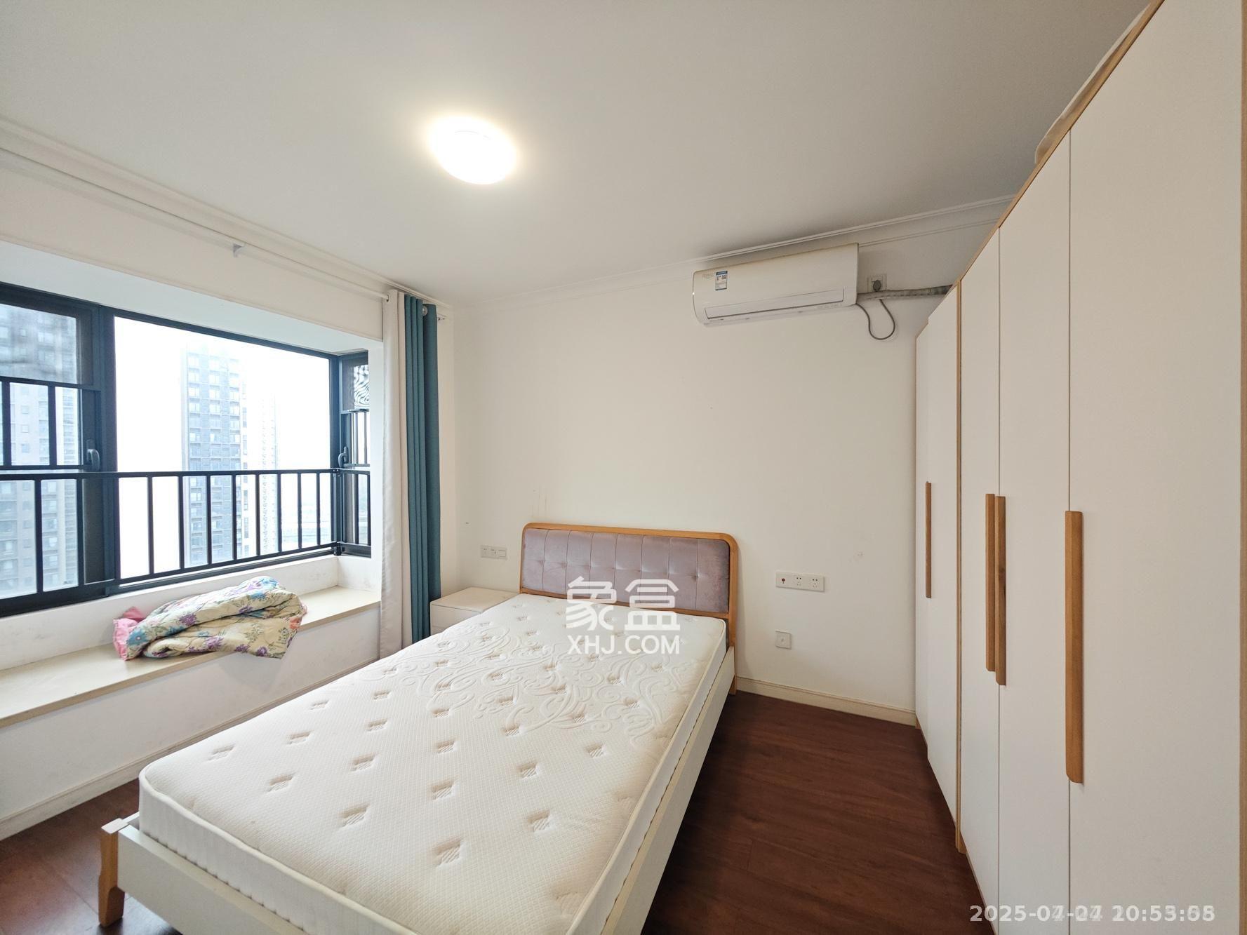 和景园  2室2厅1卫    1900.0元/月