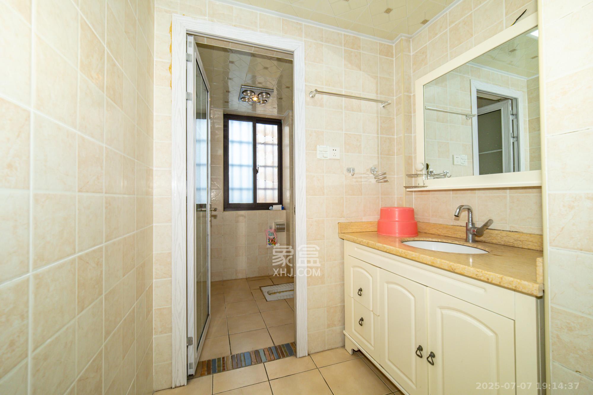 尚都花园城  4室2厅2卫    105.0万 尚都花园城  4室2厅2卫    105.0万卫生间