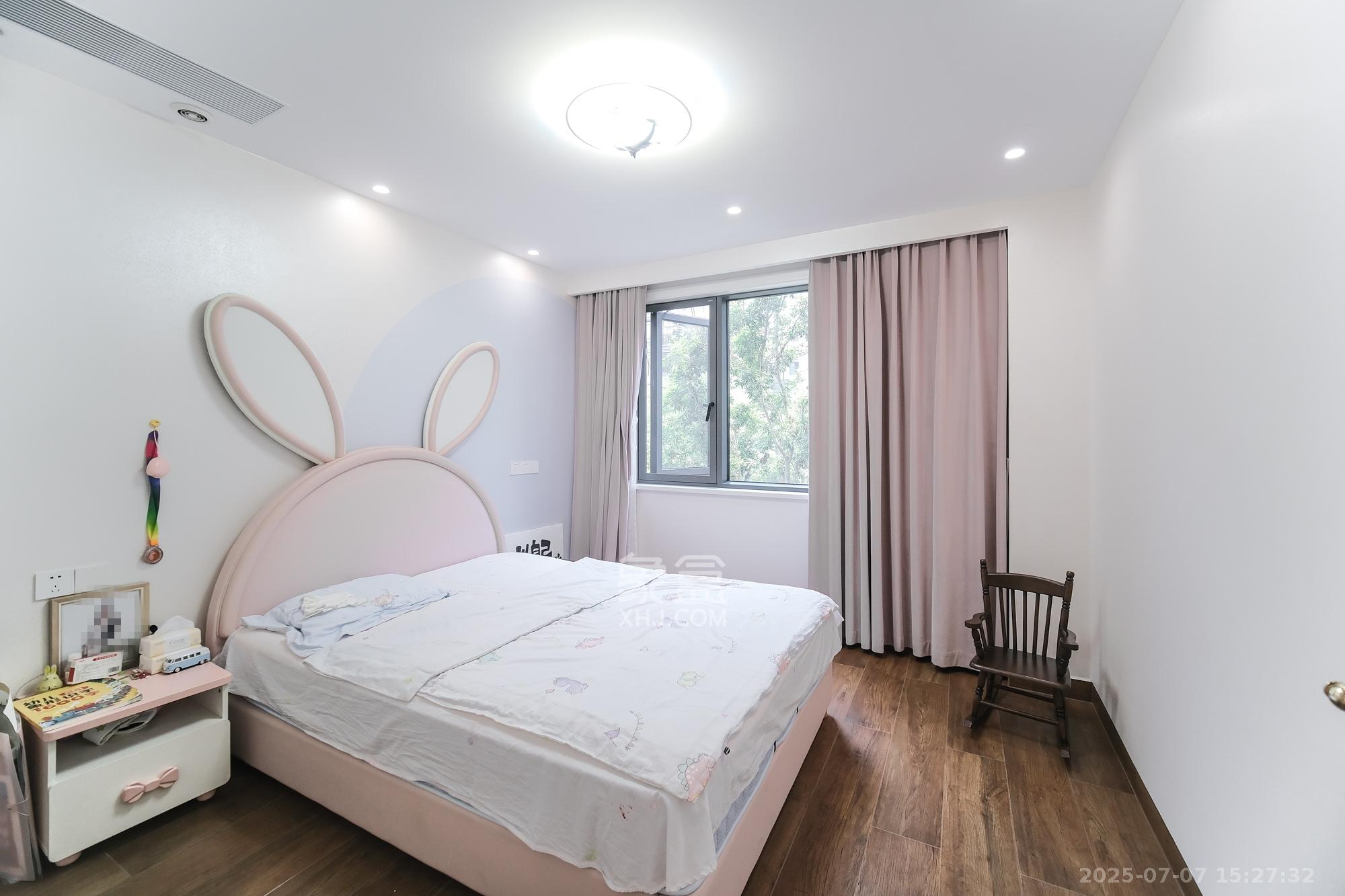 碧桂园翘楚棠  5室2厅3卫    450.0万 碧桂园翘楚棠  5室2厅3卫    450.0万卧室