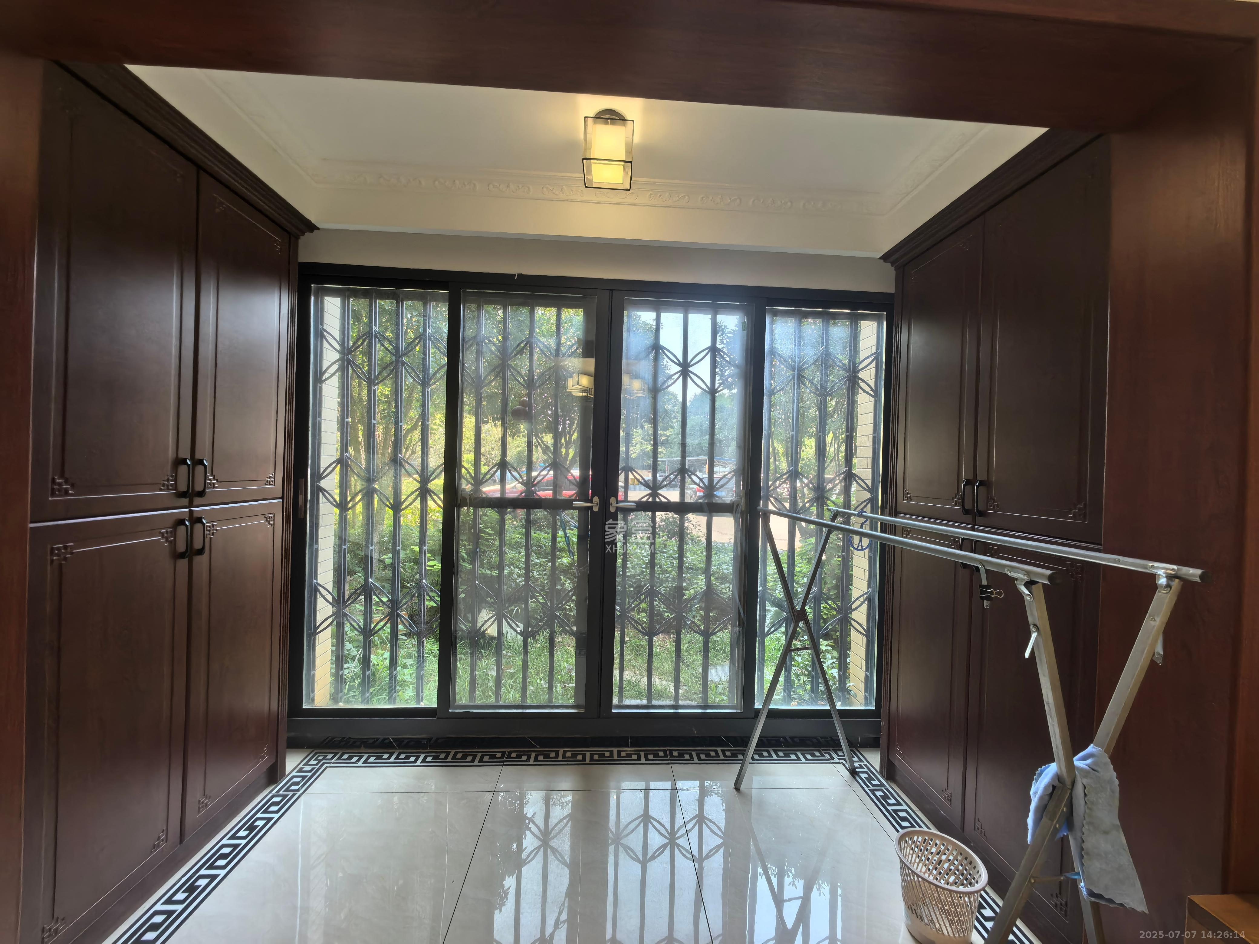 中安善化国际 2室2厅2卫 1600.0元/月 中安善化国际 2室2厅2卫 1600.0元/月室内图