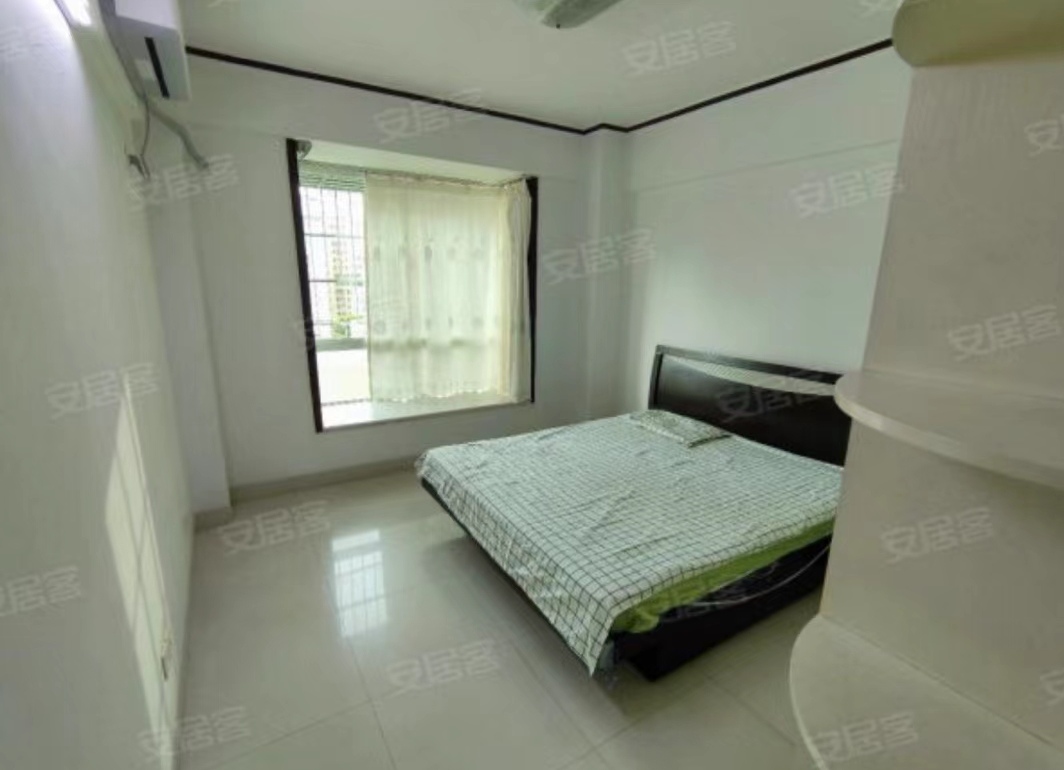 东兴花园 3室2厅2卫 2000.0元/月 东兴花园 3室2厅2卫 2000.0元/月室内图