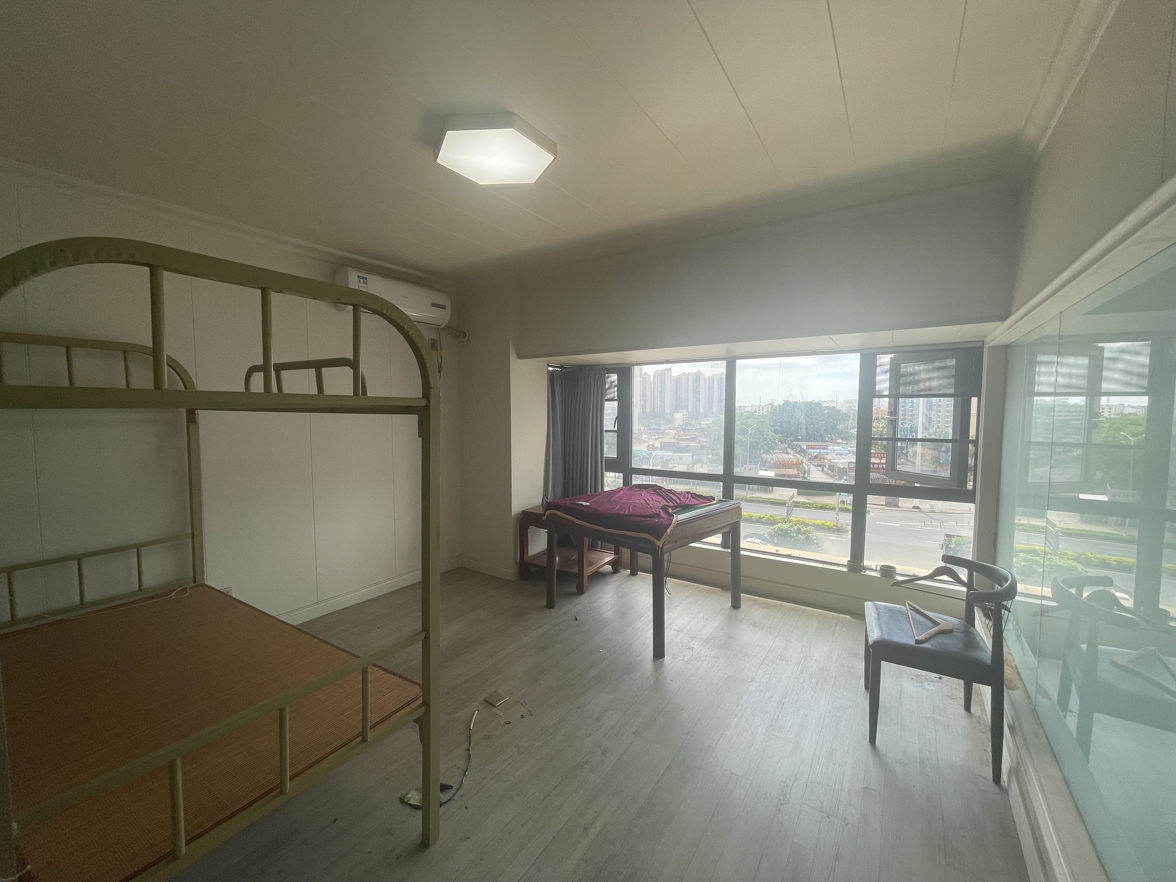 万达广场骏豪仕家(万达公馆)  2室1厅1卫    6000.0元/月 万达广场骏豪仕家(万达公馆)  2室1厅1卫    6000.0元/月室内图