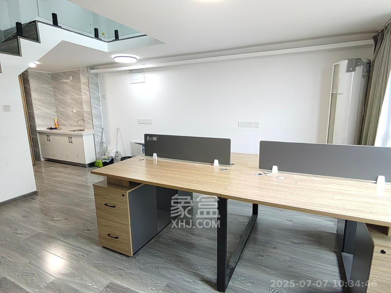 荣盛花语书苑 2室1厅1卫 2500.0元/月 荣盛花语书苑 2室1厅1卫 2500.0元/月室内图