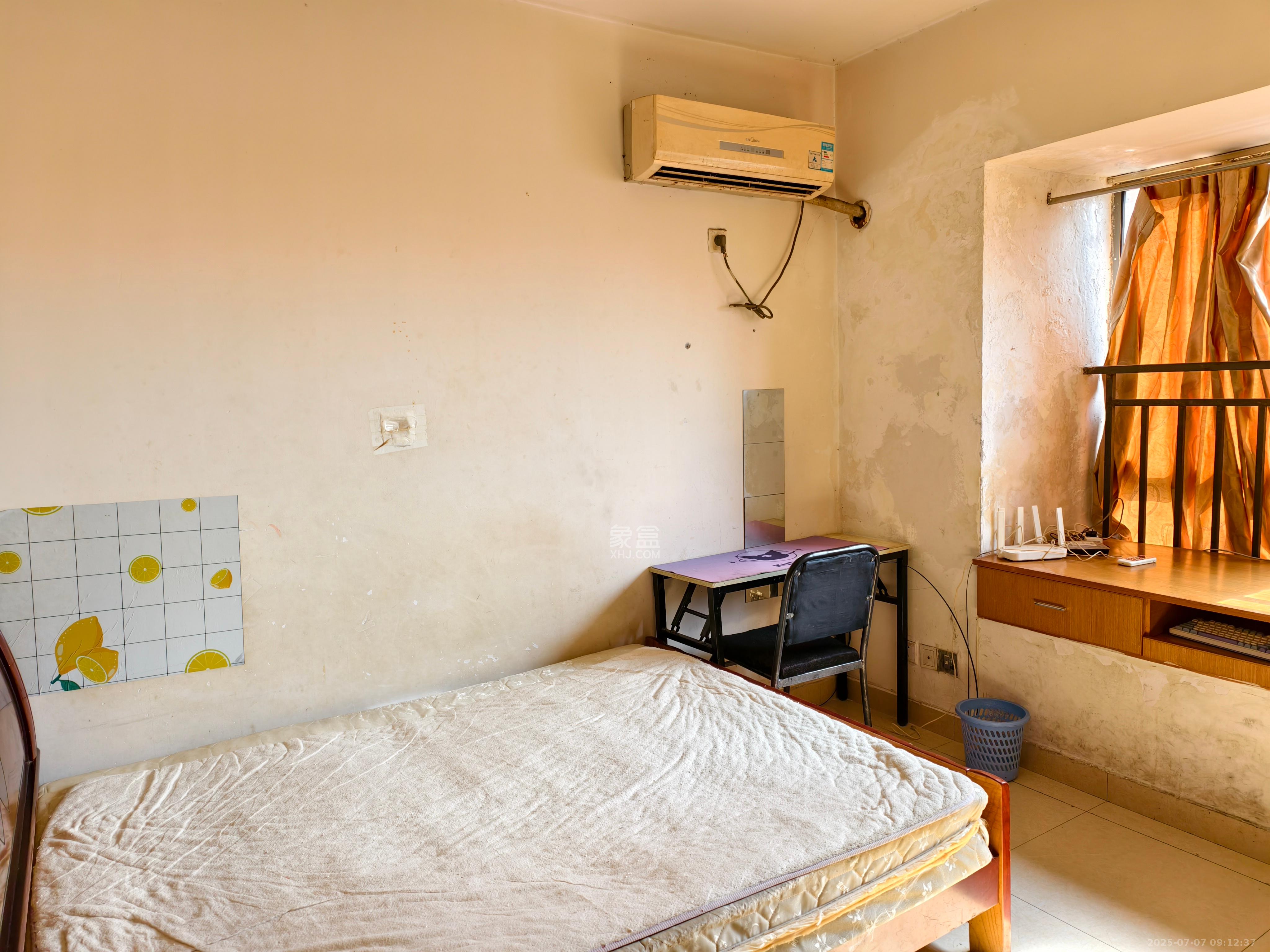 上海城小区  1室1厅1卫    800.0元/月 上海城小区  1室1厅1卫    800.0元/月室内图1