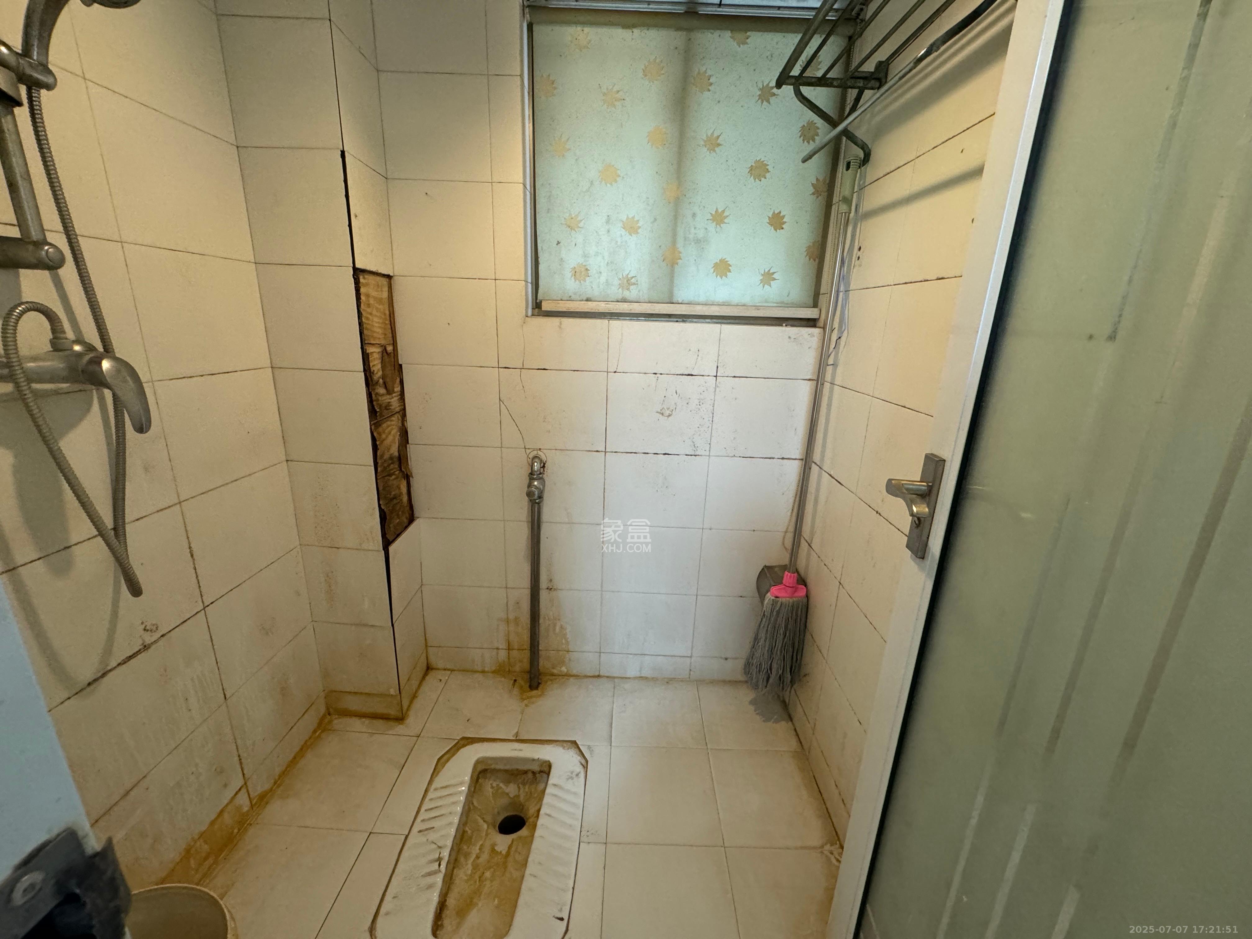 汇城花园  4室2厅2卫    3900.0元/月 汇城花园  4室2厅2卫    3900.0元/月室内图