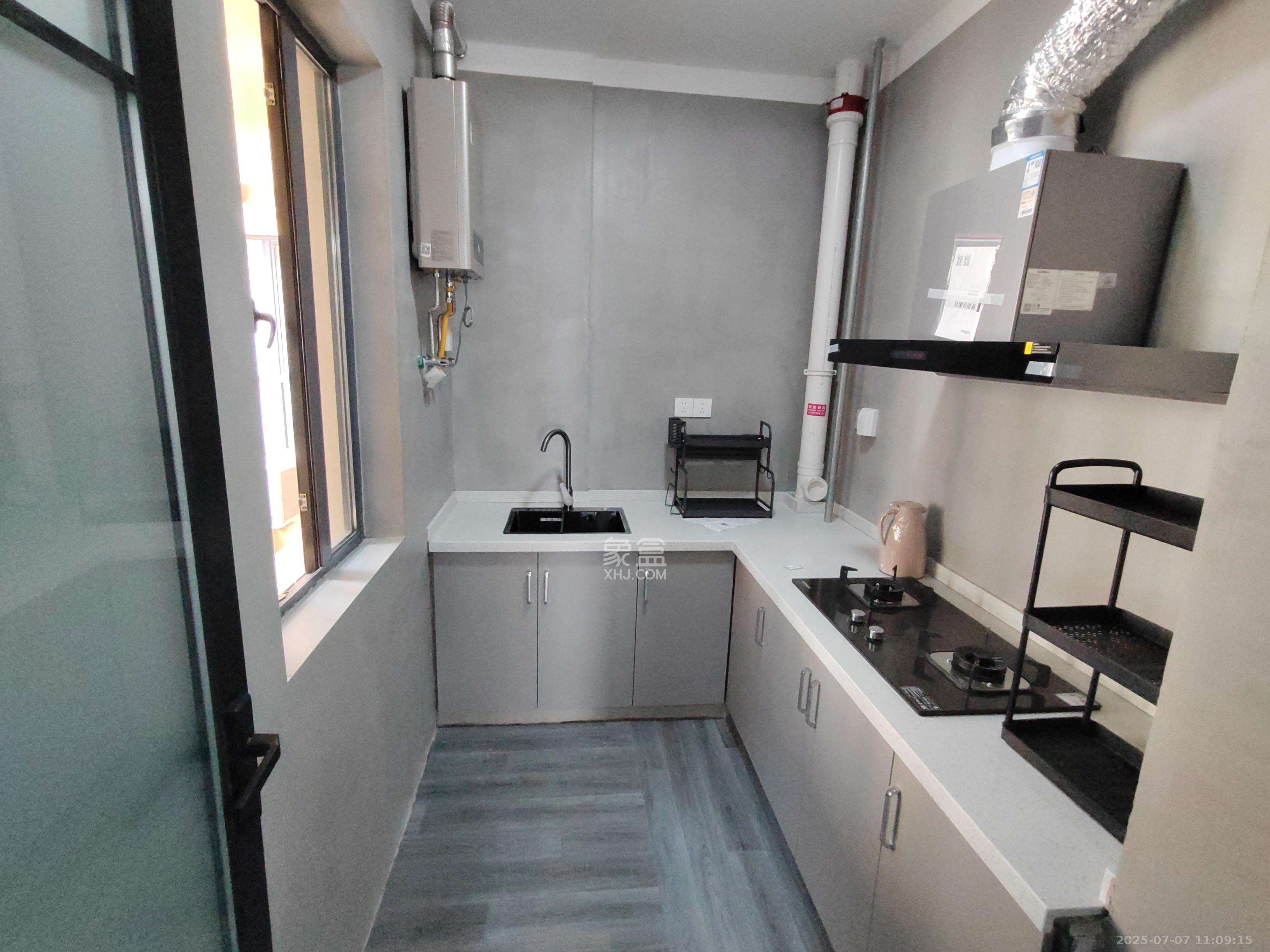 荣盛岳麓峰景 3室2厅2卫 1900.0元/月 荣盛岳麓峰景 3室2厅2卫 1900.0元/月室内图