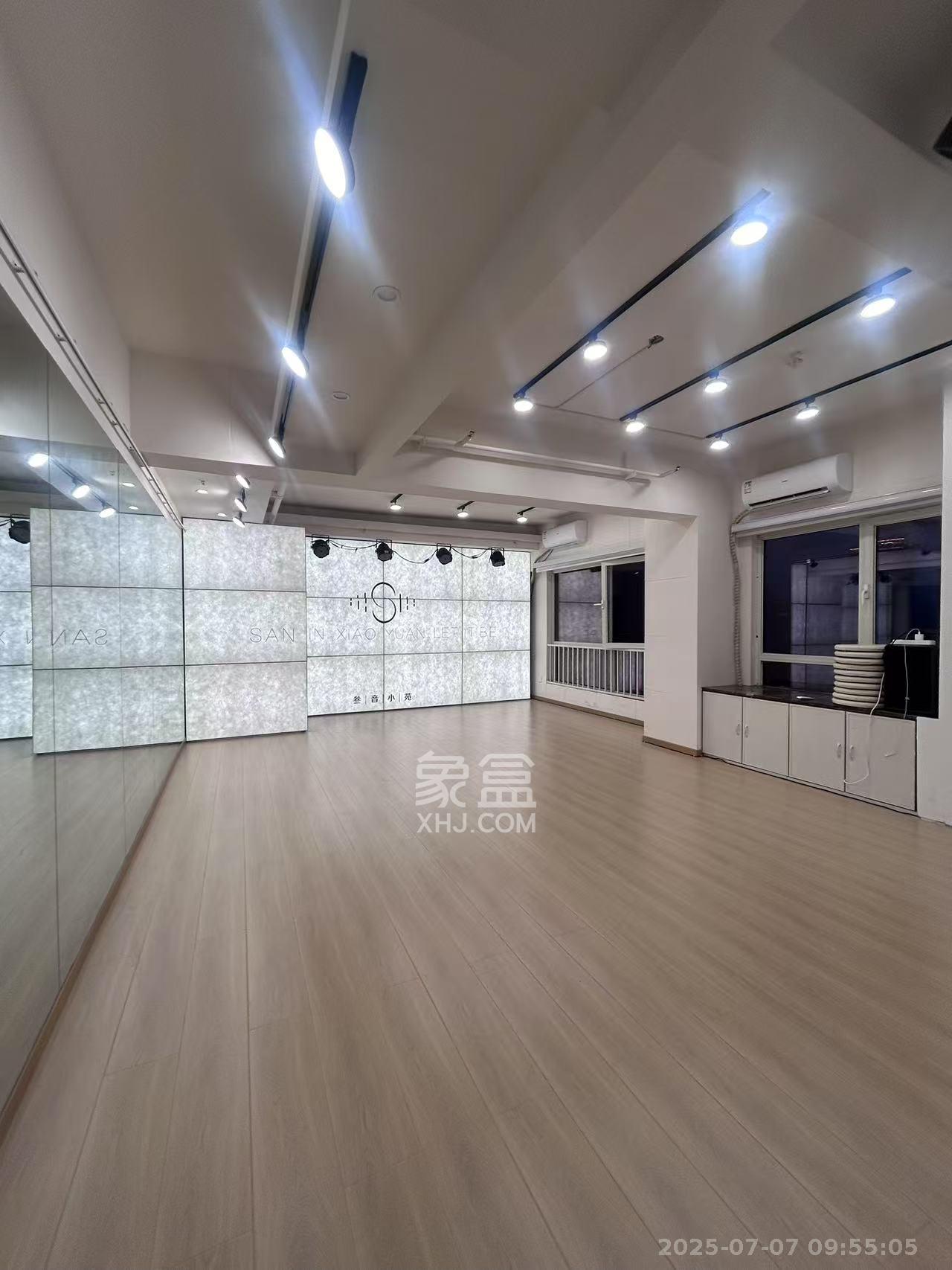 北辰三角洲B1E1区  2室1厅1卫    9500.0元/月 北辰三角洲B1E1区  2室1厅1卫    9500.0元/月室内图