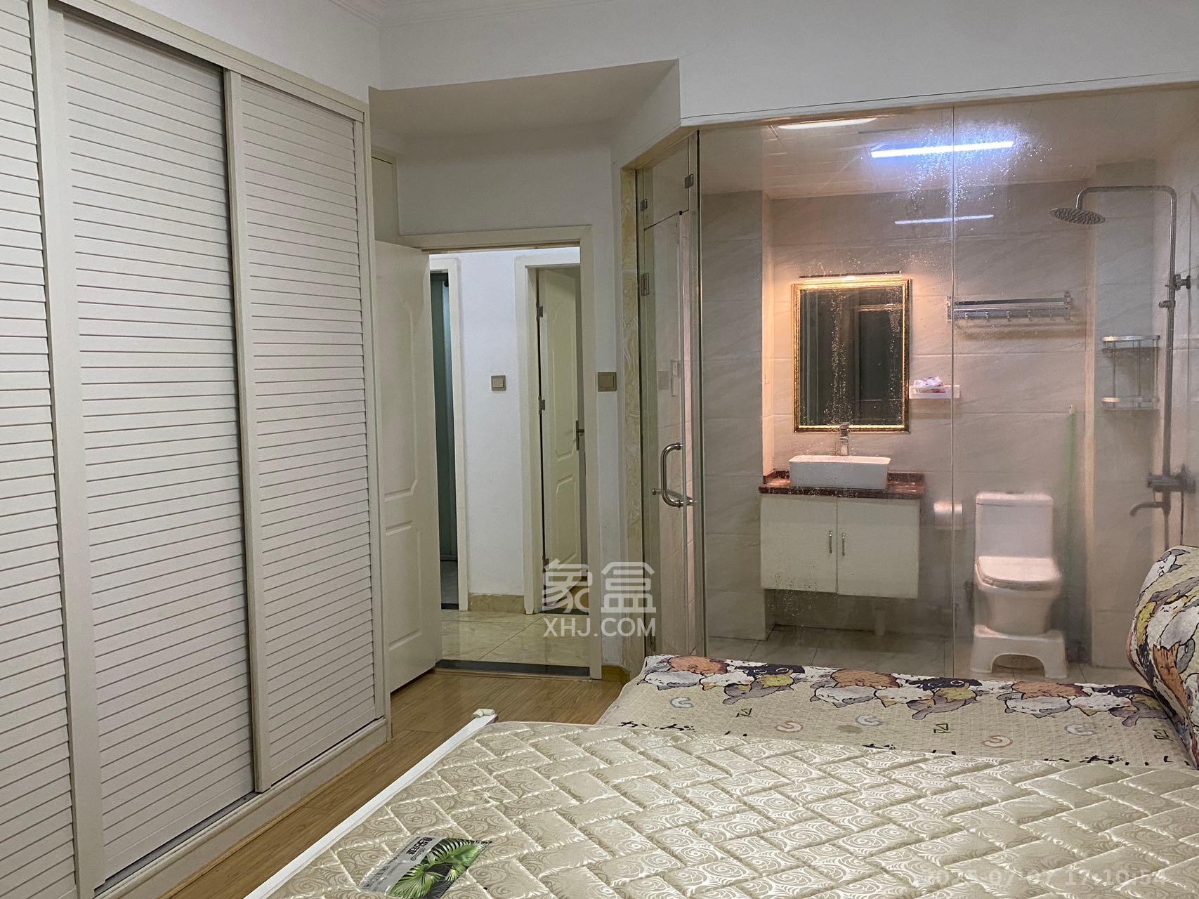 新盛珑璟台  4室2厅2卫    2850.0元/月室内图