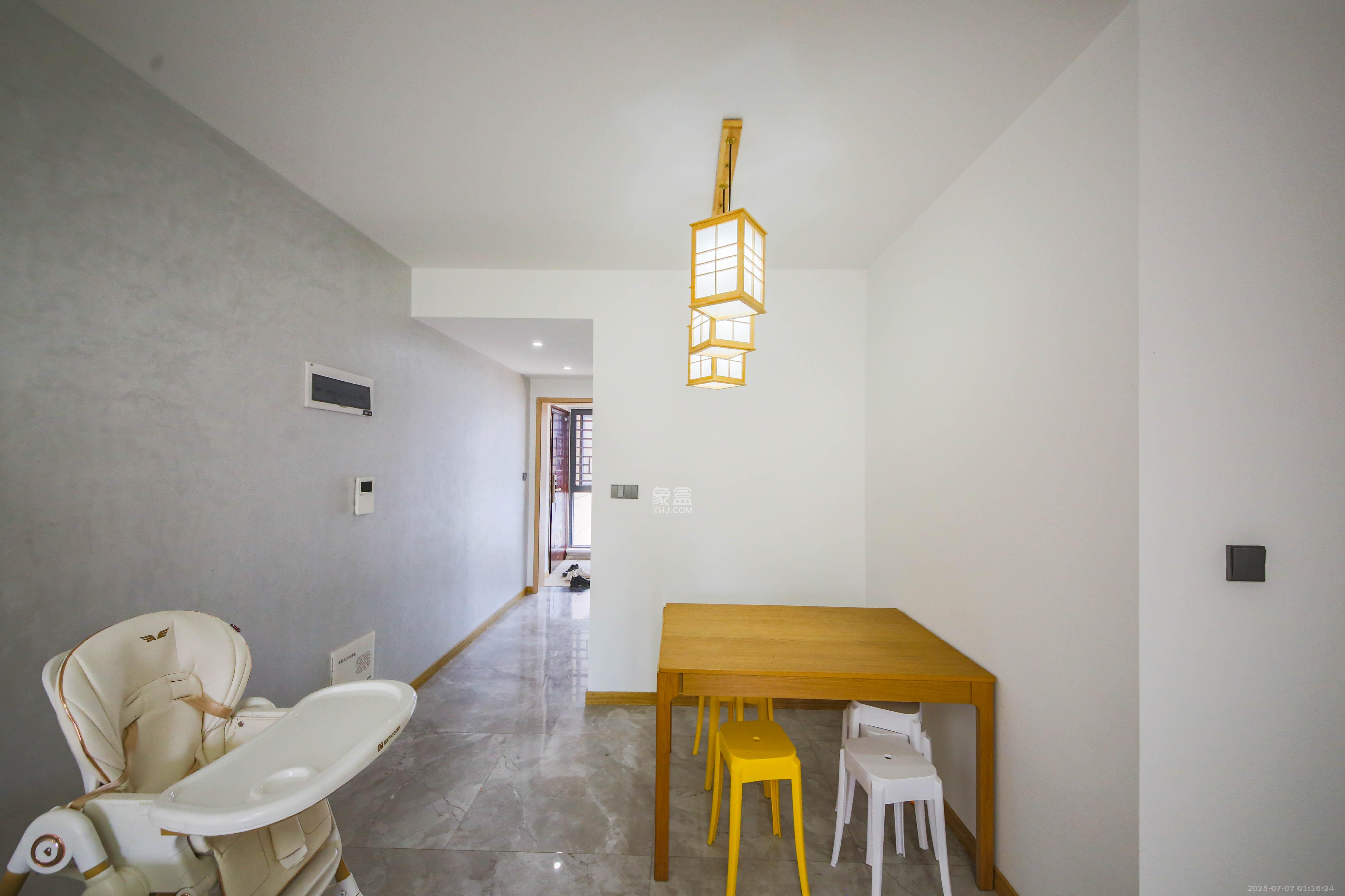 轻盐阳光CEO(轻盐雅苑)(轻奢时代)  4室2厅2卫    115.6万 轻盐阳光CEO(轻盐雅苑)(轻奢时代)  4室2厅2卫    115.6万客厅