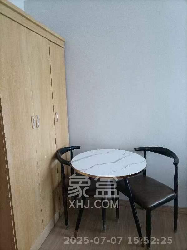敏捷珑玥府  1室1厅1卫   900.00元/月室内图