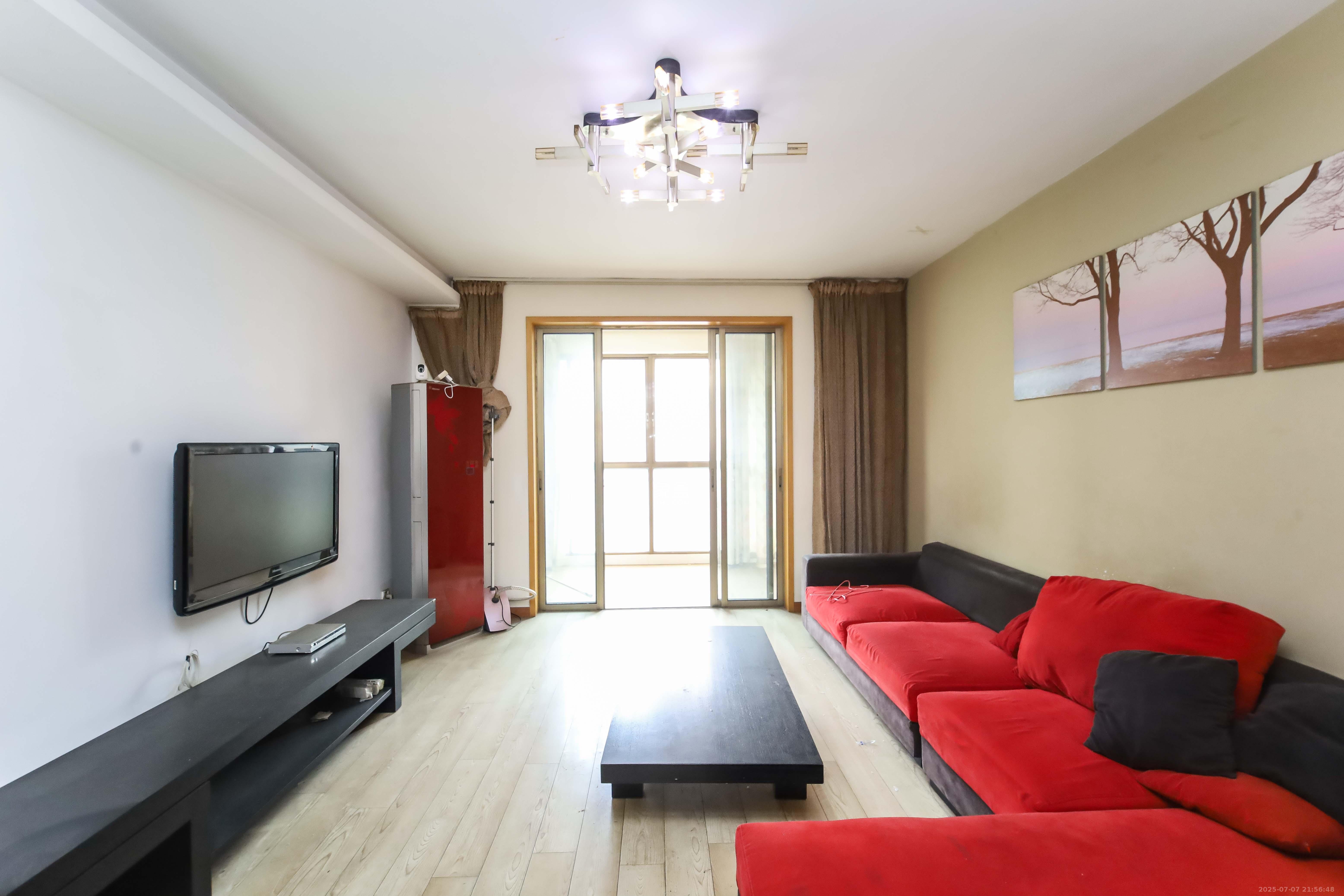 锦湘国际星城二期(锦雅苑) 2室1厅1卫 60.0万 锦湘国际星城二期(锦雅苑) 2室1厅1卫 60.0万客厅