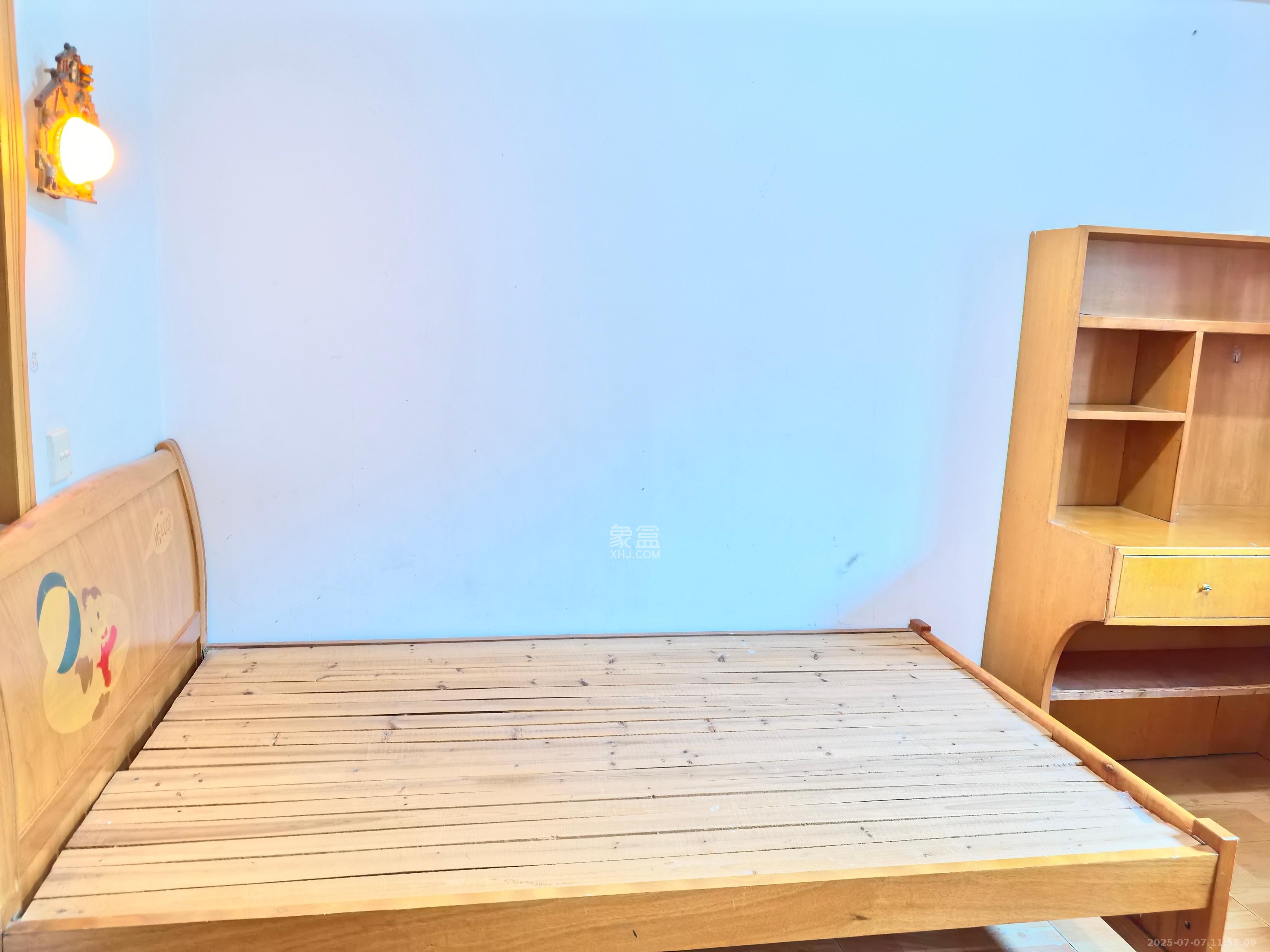 中建五局信和苑三区  3室2厅1卫   1300.00元/月室内图