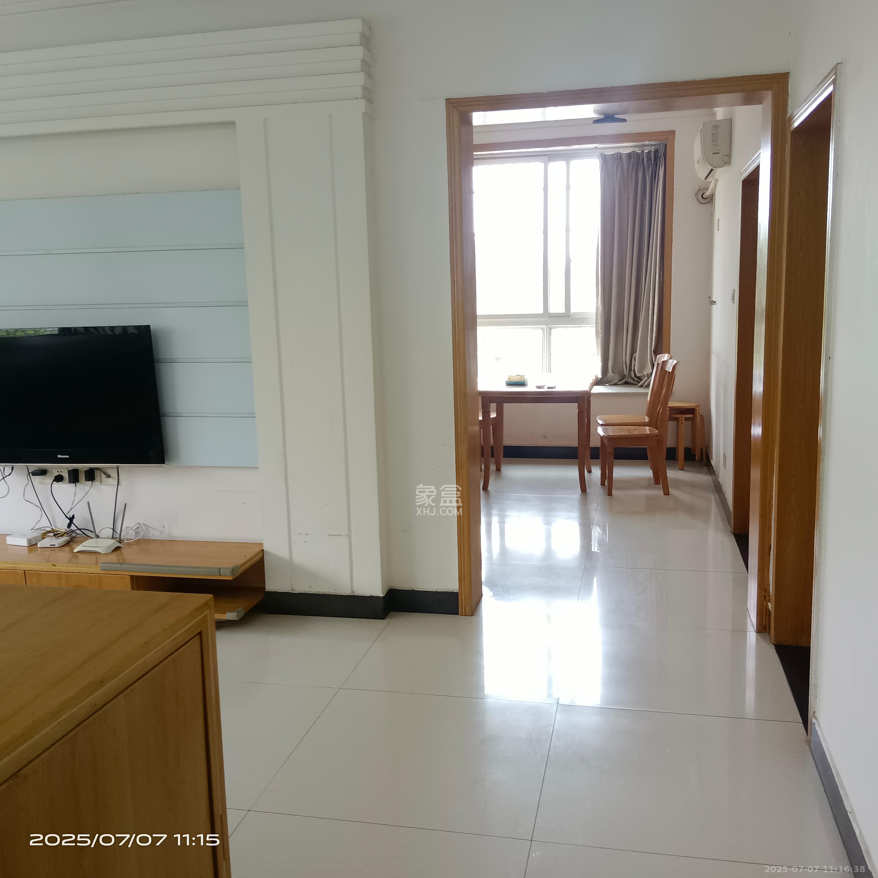 教师新村  3室1厅1卫    2400.0元/月 教师新村  3室1厅1卫    2400.0元/月室内图1