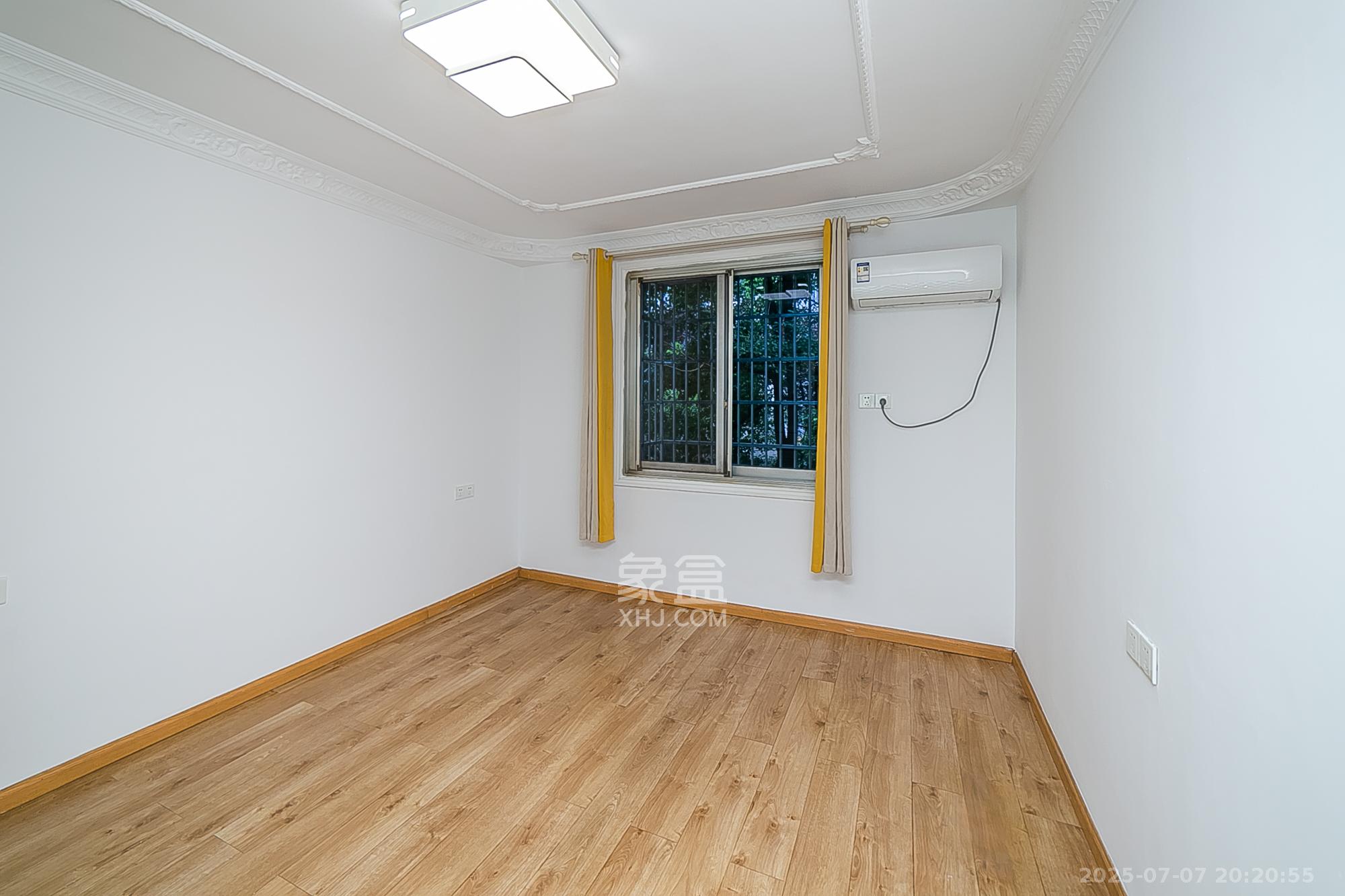 广厦新村 3室2厅1卫 64.2万 广厦新村 3室2厅1卫 64.2万卧室