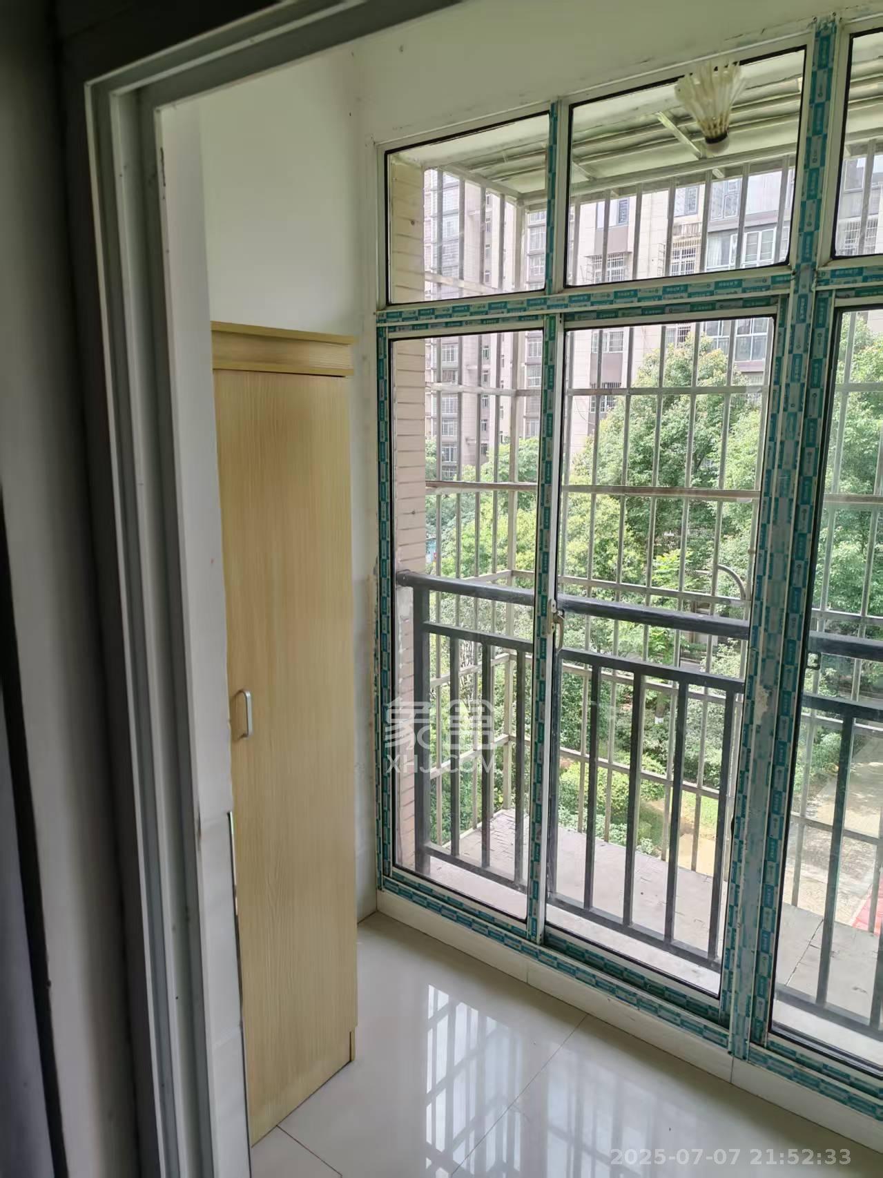 洋湖景园  1室1厅1卫    850.0元/月室内图