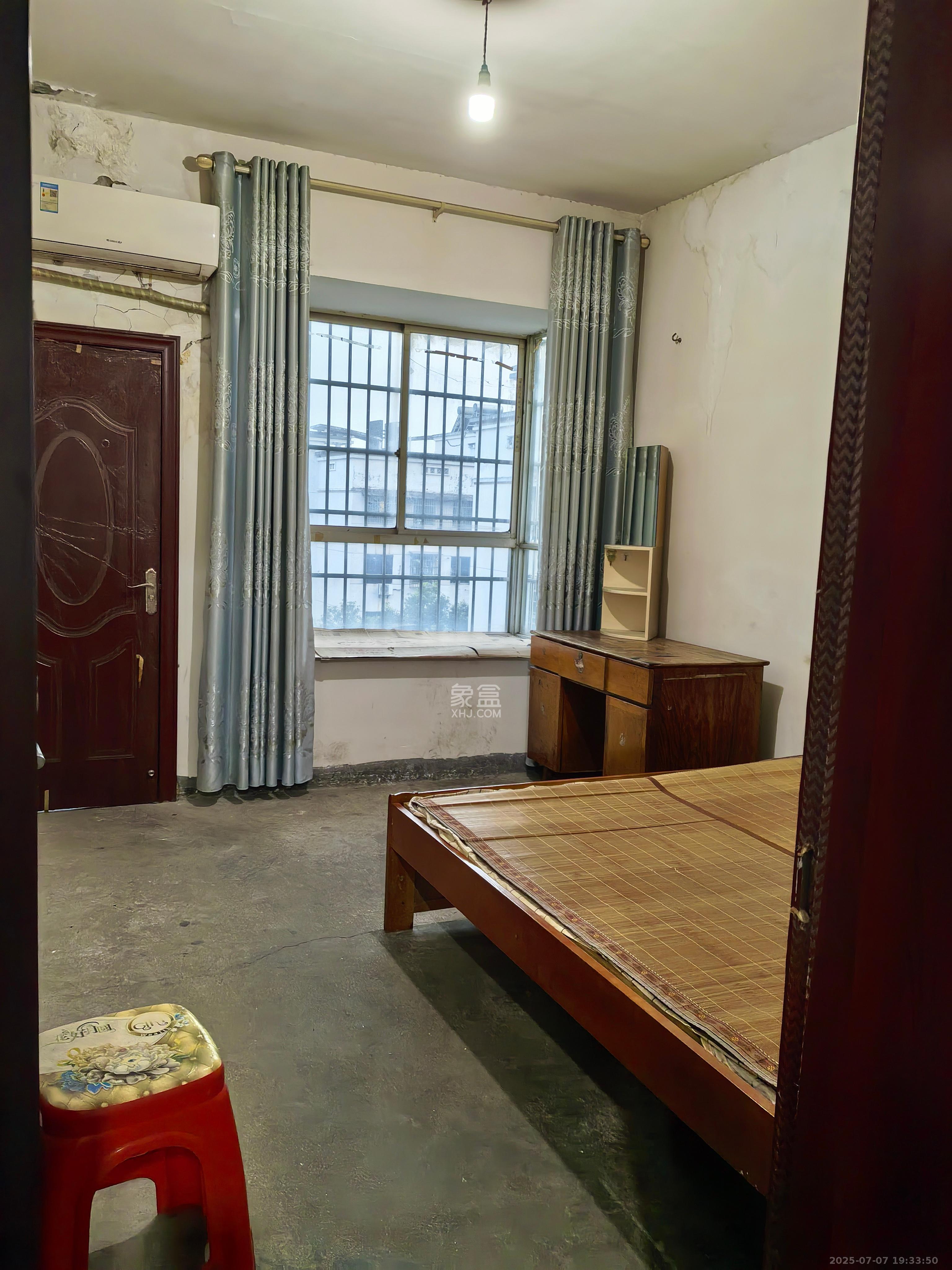 中南汽车世界 3室2厅1卫 1000.0元/月 中南汽车世界 3室2厅1卫 1000.0元/月室内图