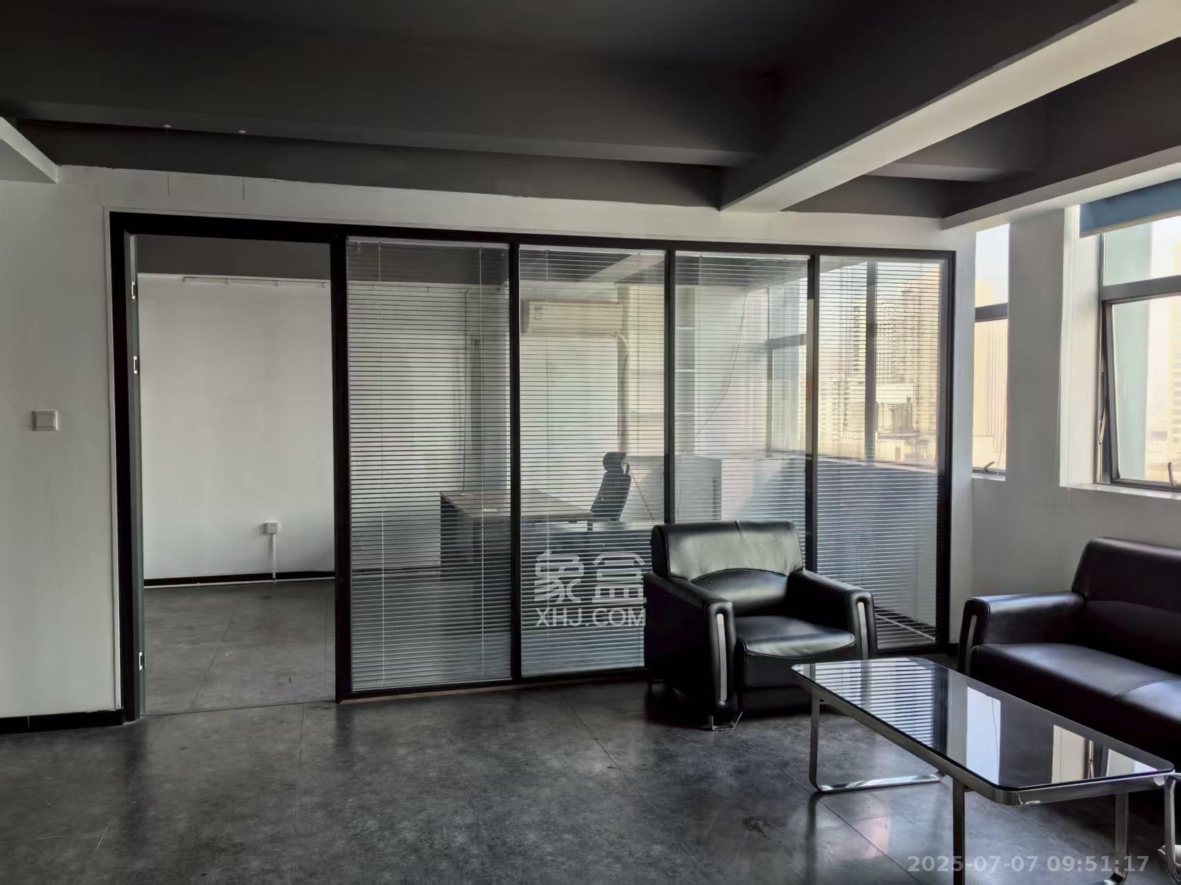 湘域中央  1室0厅0卫    5100.0元/月 湘域中央  1室0厅0卫    5100.0元/月室内图