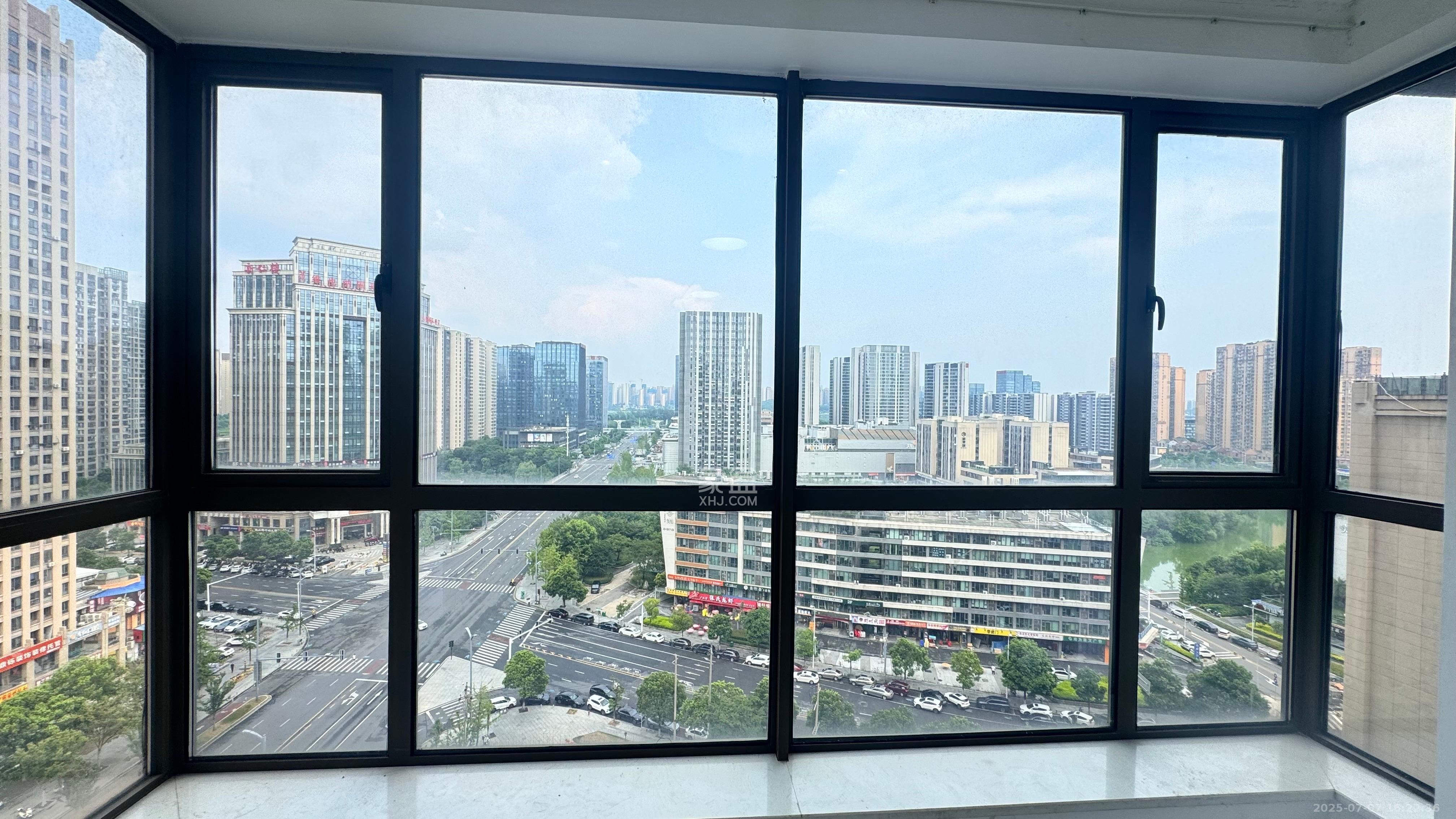 合能洋湖公馆  3室0厅0卫   2400.00元/月室内图