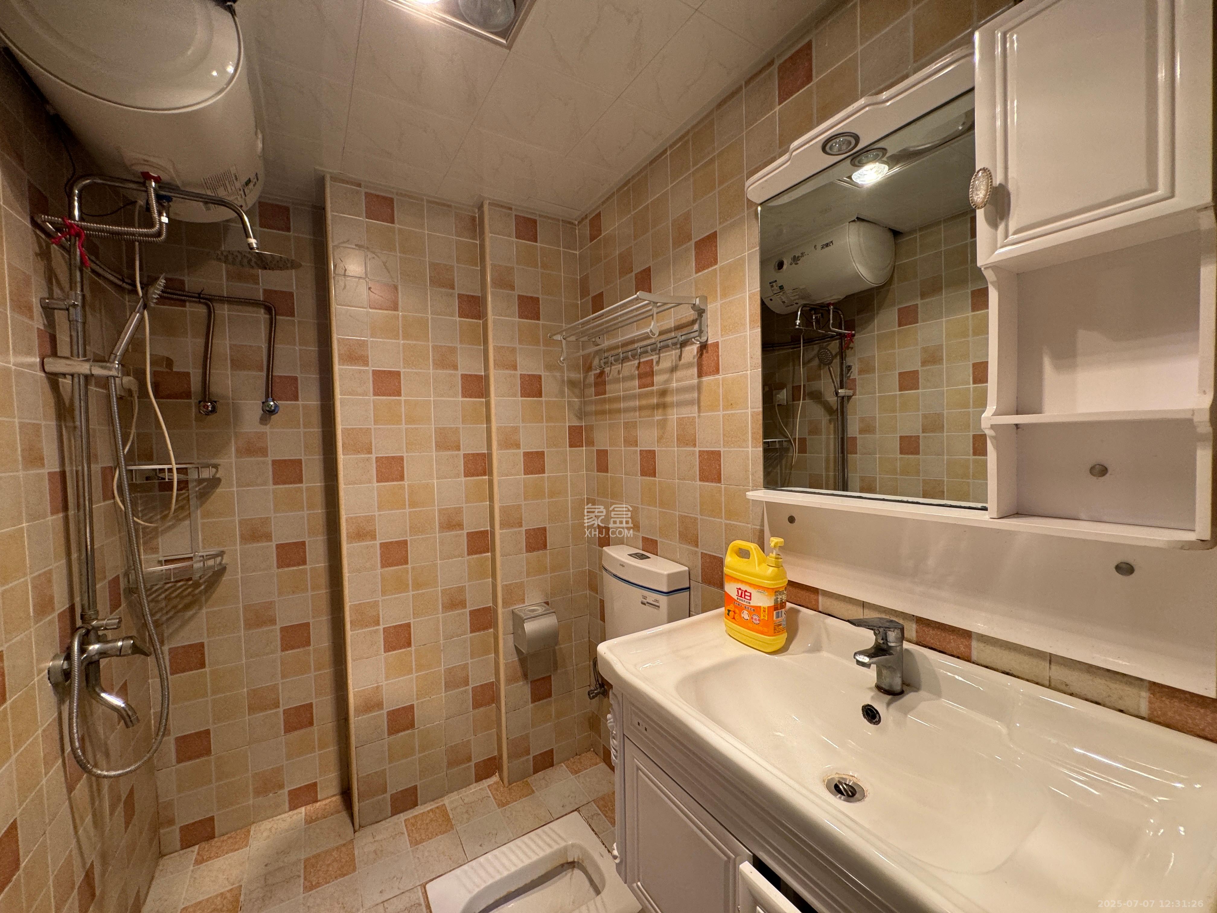 云集国际 1室1厅1卫 1250.0元/月 云集国际 1室1厅1卫 1250.0元/月室内图